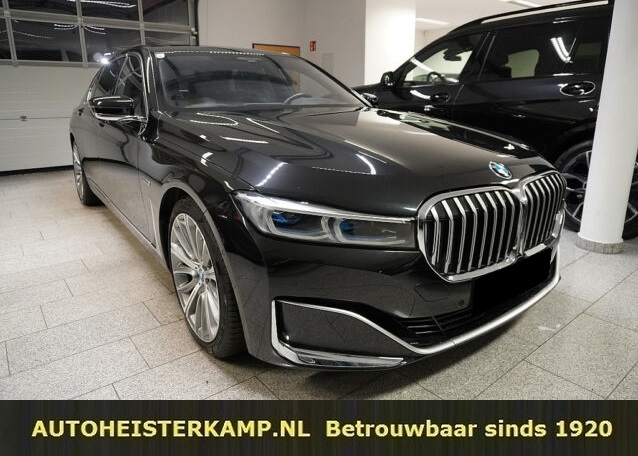 BMW 7 Serie 745Le xDrive High Executive Nachtzicht Head-Up Schuifdak Stoelkoeling Massage 20 inch bij viaBOVAG.nl