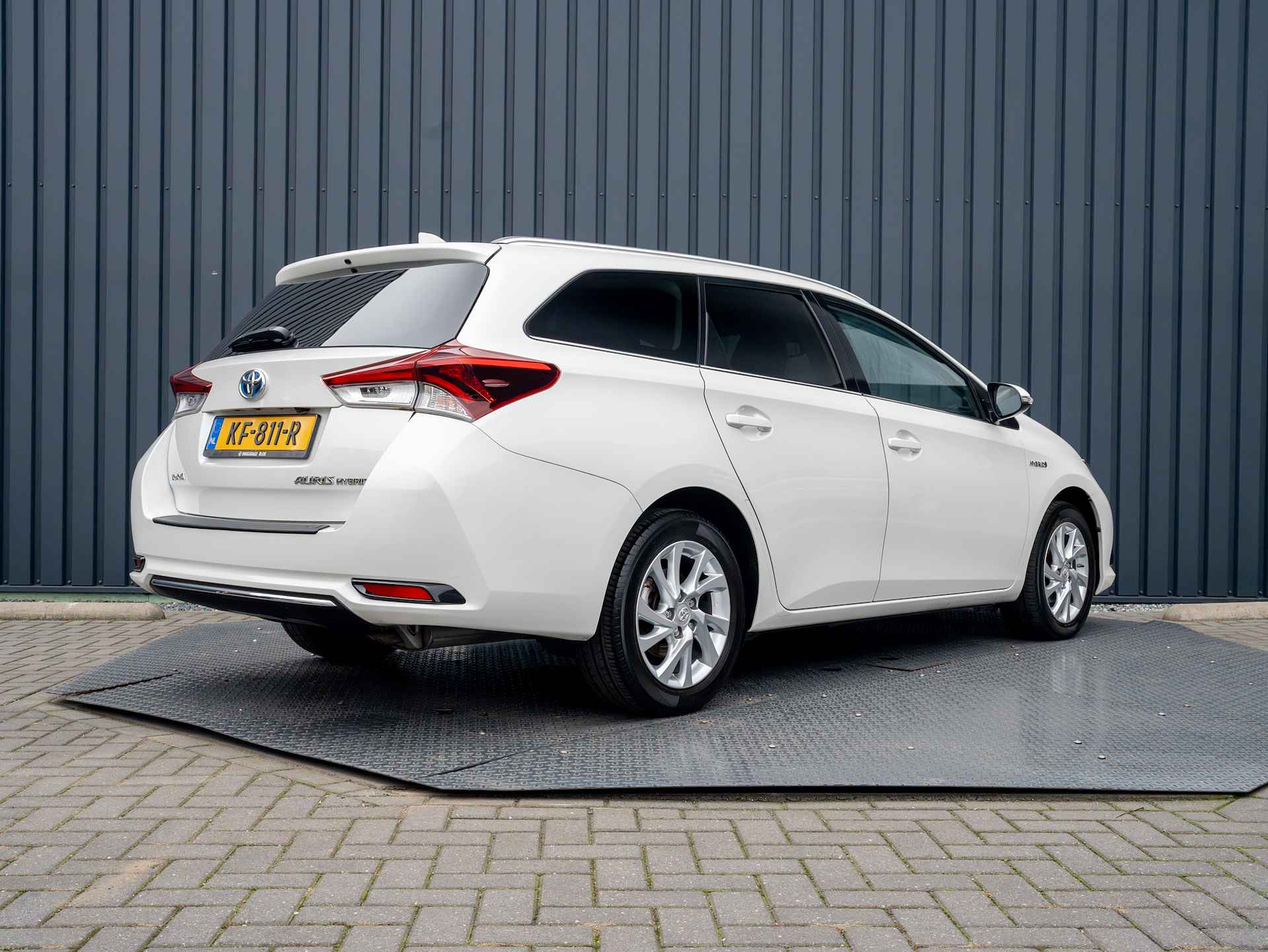 Toyota Auris 1.8 Hybrid Dynamic | Camera | Navi | Prijs Rijklaar!! - 23/41