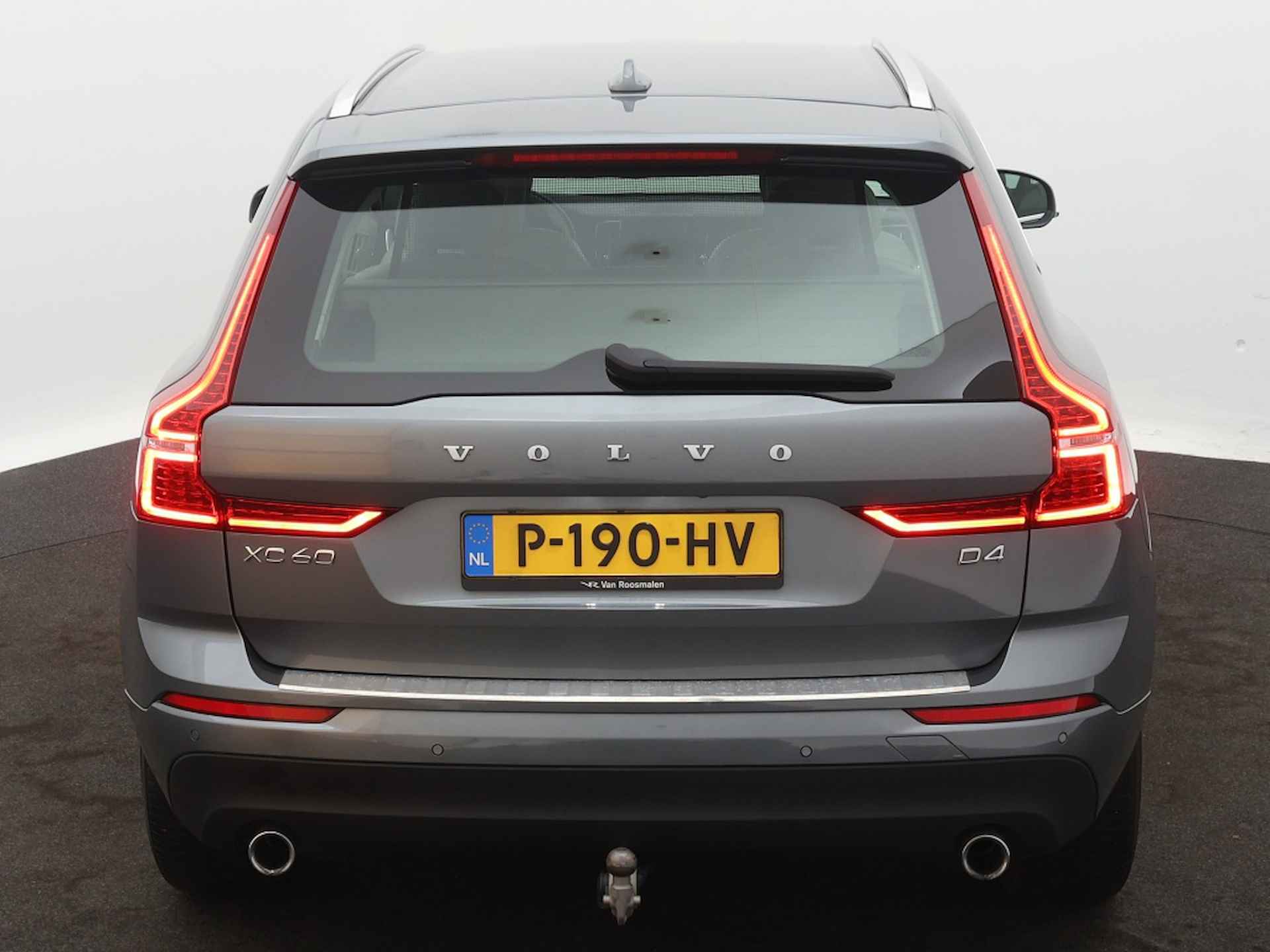 Volvo XC60 2.0 D4 Momentum - 10/40