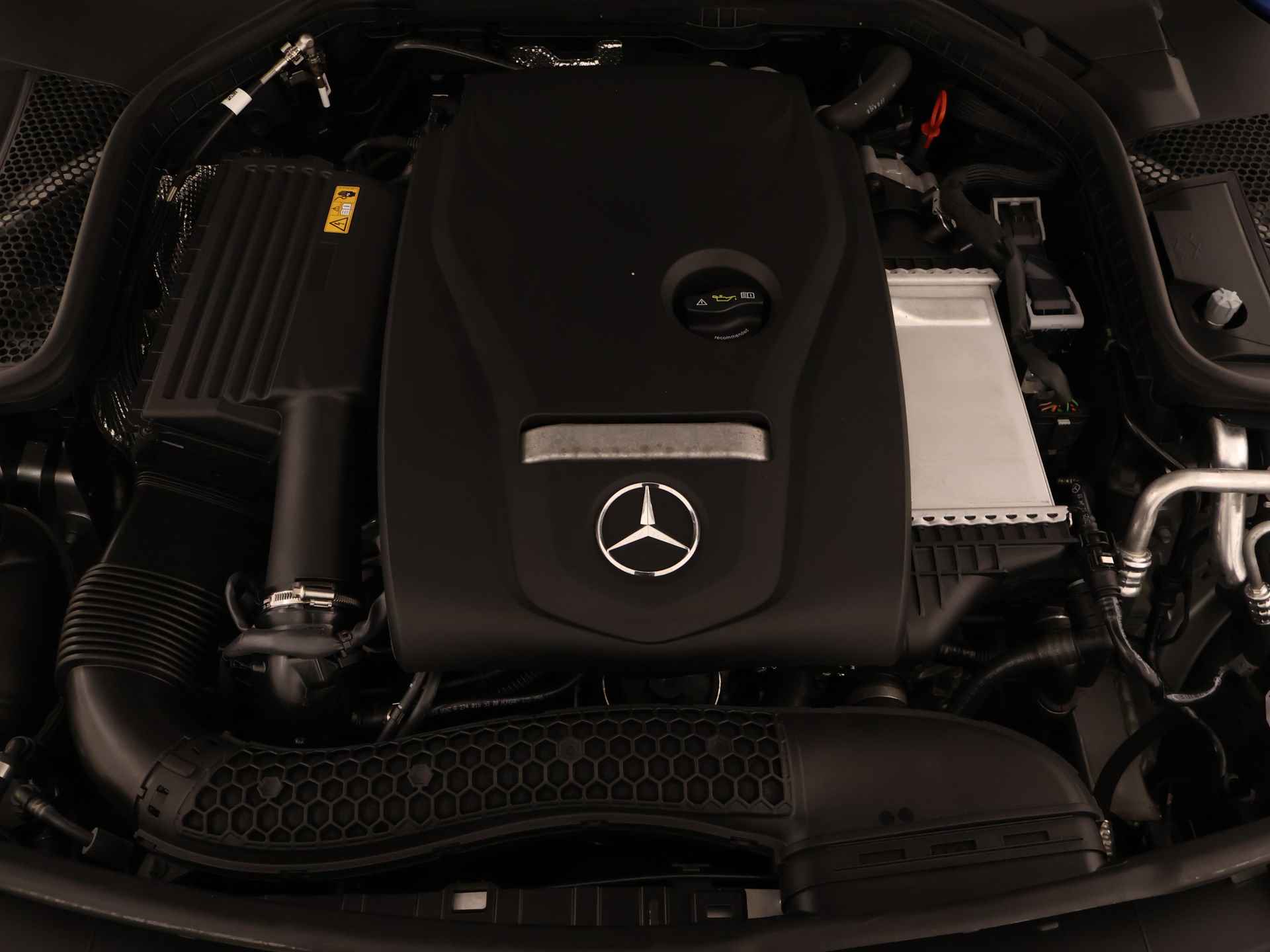 Mercedes-Benz C-Klasse Cabrio 180 Premium Plus Pack | Burmester | Elektrische stoelverstelling | Sfeerverlichting | Stoelverwarming | Rij-assistentiepakket | | Inclusief 24 maanden MB Certified garantie voor Europa. - 41/48