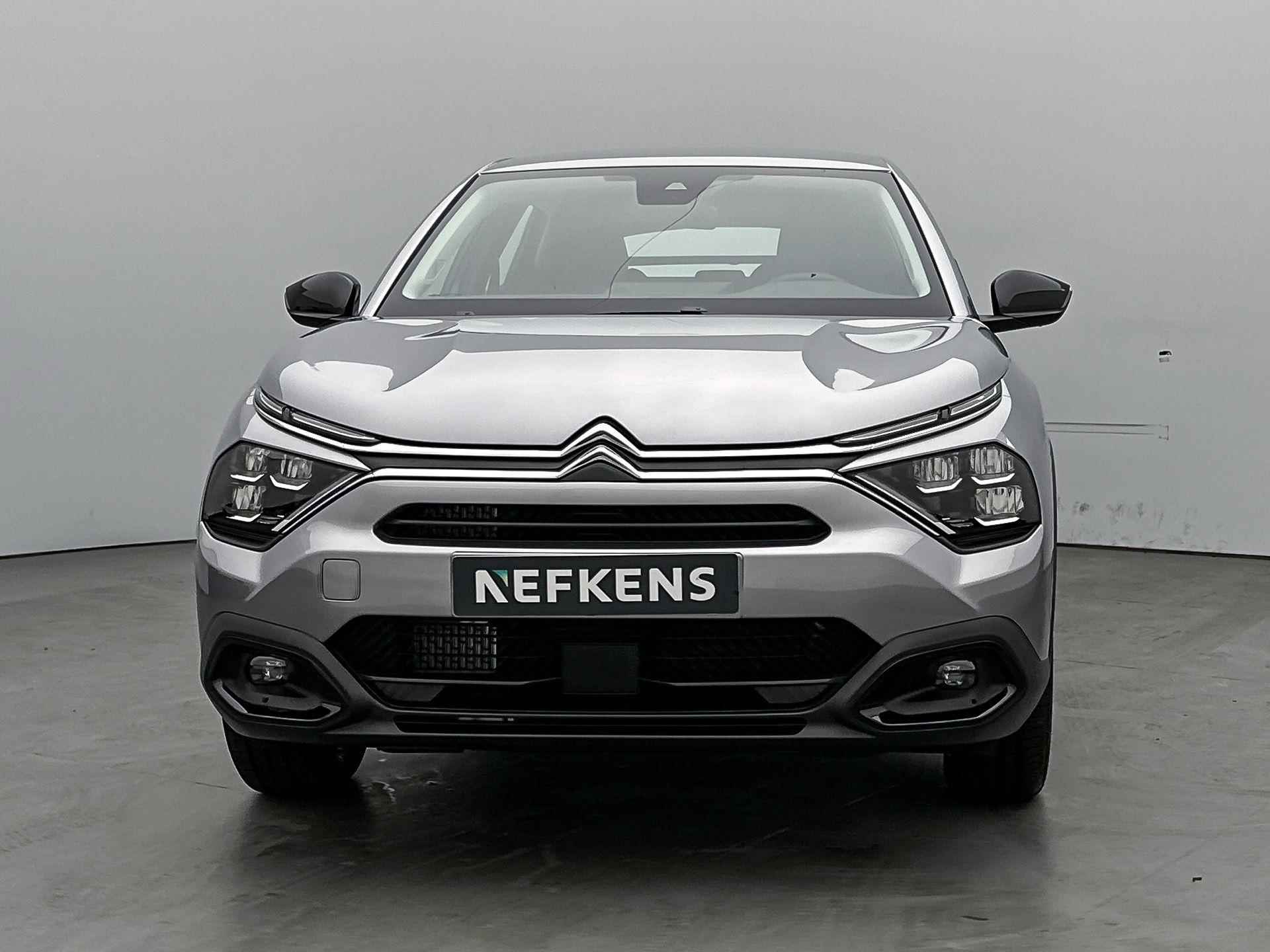 Citroen C4 Business Hybrid 136pk Automaat | Uit voorraad leverbaar | Navigatie | Achteruitrijcamera | Climate control | Cruise control | Parkeersensoren | Stoelverwarming | Keyless | Halflederen comfortstoelen | Apple Carplay/Android Auto | DAB+ radio | 18" lichtmetalen velgen | - 3/31