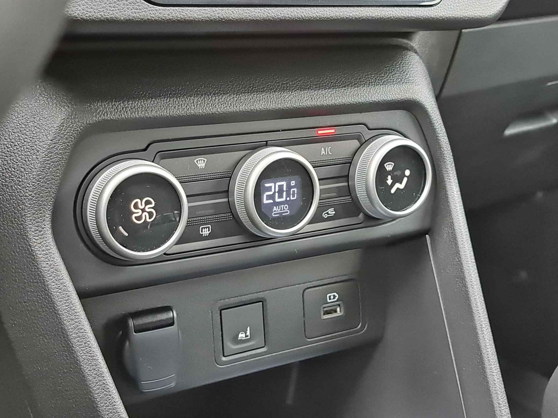 Dacia Sandero 1.0 TCe 90 Expression Up&Go Extreme+ | Achteruitrijcamera + Parkeersensoren | Climate control | Cruise control | Navigatie - 15/33