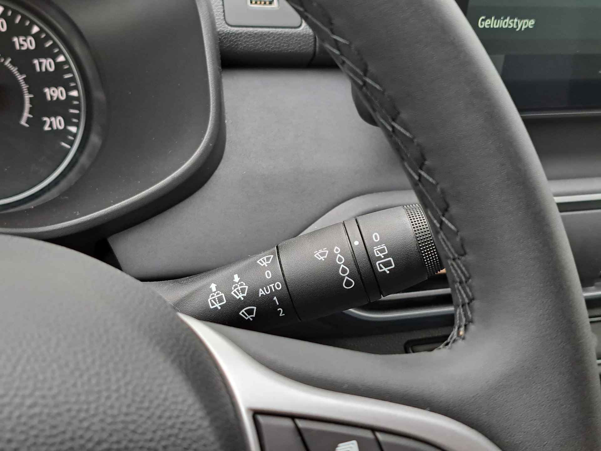Dacia Sandero 1.0 TCe 90 Expression Up&Go Extreme+ | Achteruitrijcamera + Parkeersensoren | Climate control | Cruise control | Navigatie - 26/33