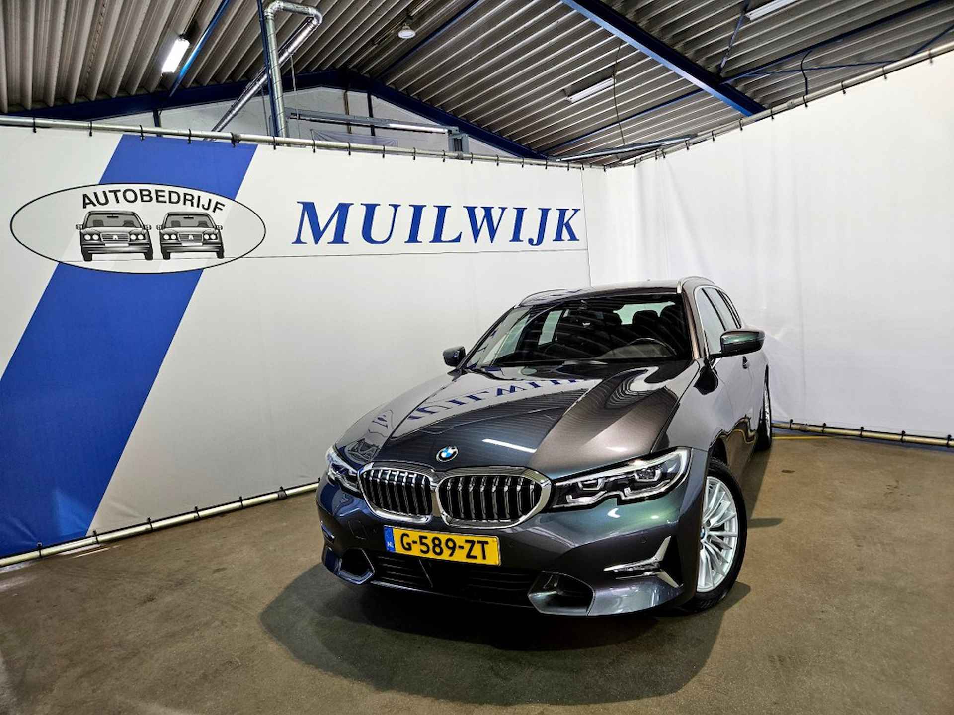 BMW 3-serie Touring 320i High Executive Edition / Trekhaak / NL Auto - 4/52