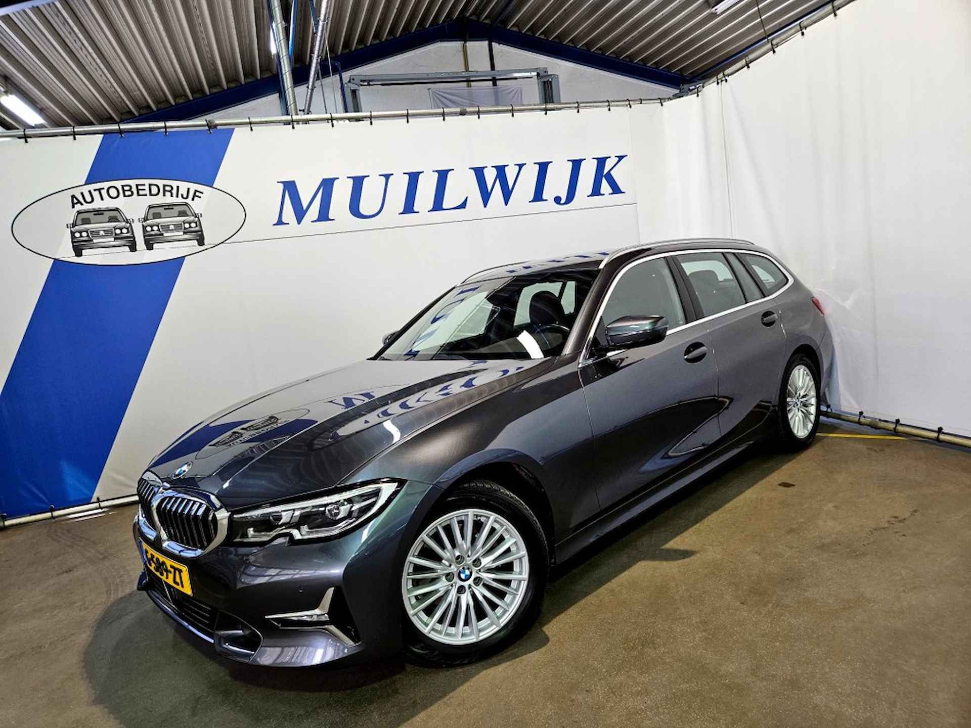 BMW 3-serie Touring 320i High Executive Edition / Trekhaak / NL Auto - 7/52