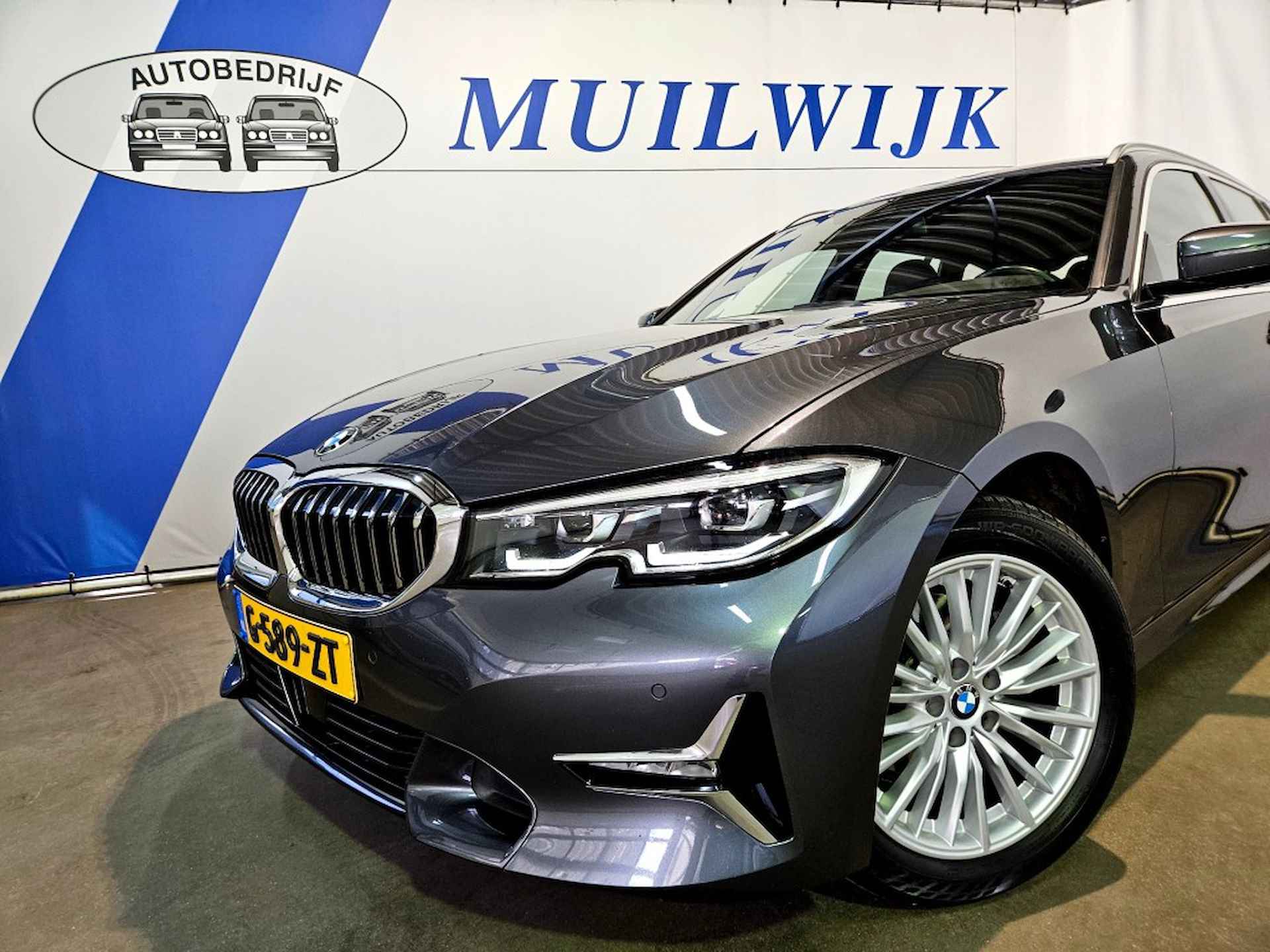 BMW 3-serie Touring 320i High Executive Edition / Trekhaak / NL Auto - 47/52