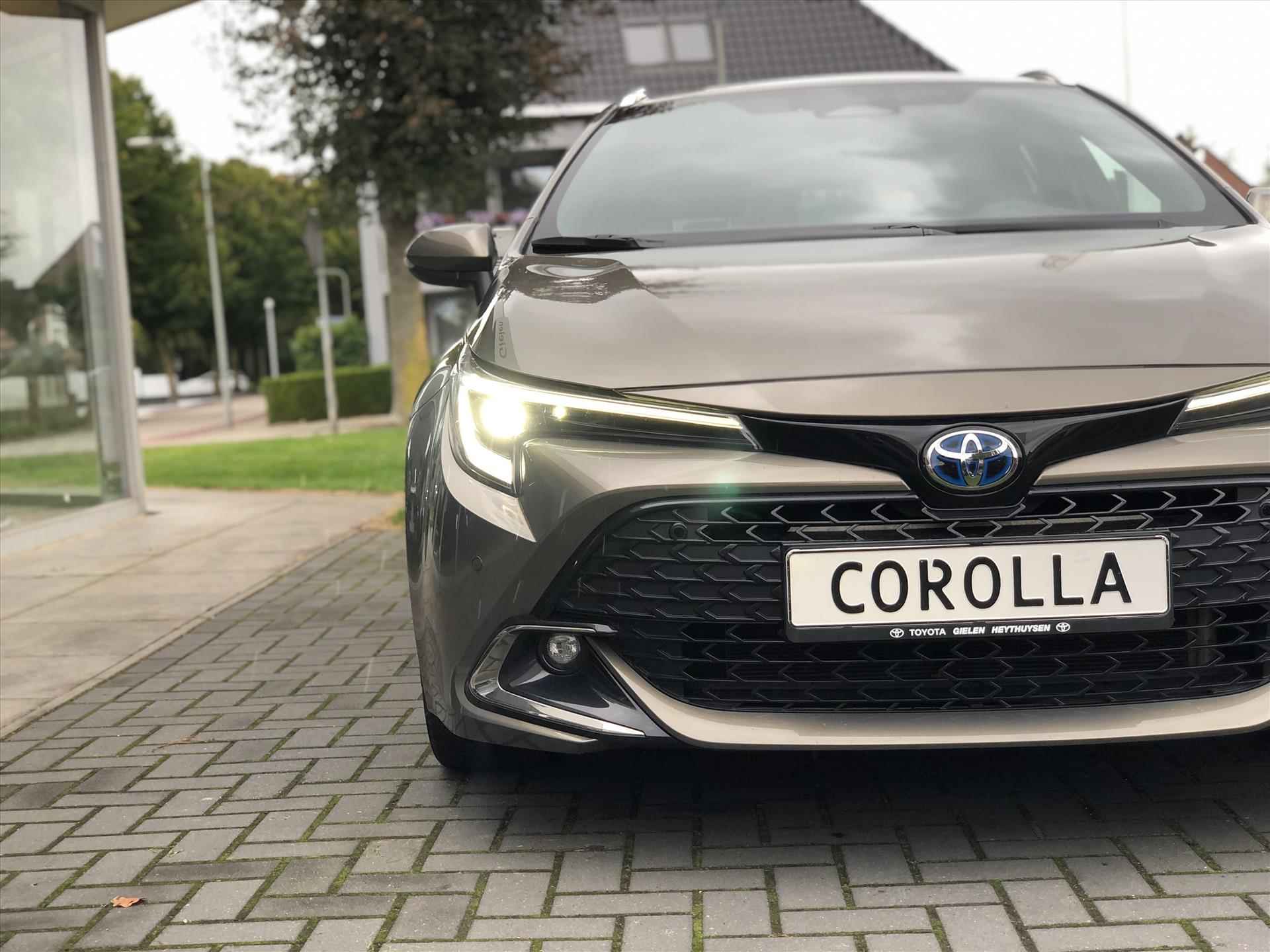 Toyota Corolla Touring Sports 1.8 Full Hybrid Dynamic Plus | Smart Connect, Dodehoekherkenning, Parkeersensoren, Stoel + Stuurverwarming, Keyless - 4/40