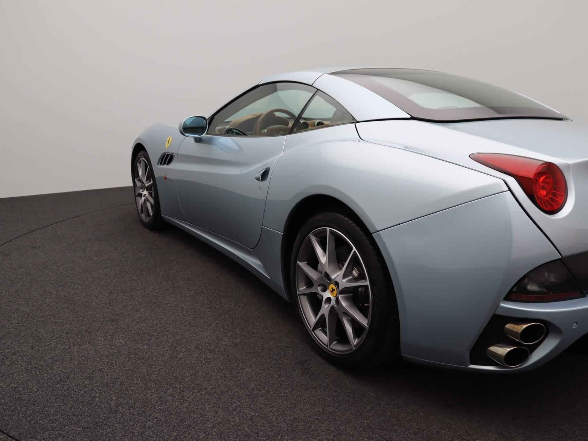 Ferrari California 4.3 V8 | NP EUR 246.700,- | Dealer Onderhouden | Keramische Remmen | Daytona Seats | 20 Inch | - 51/70