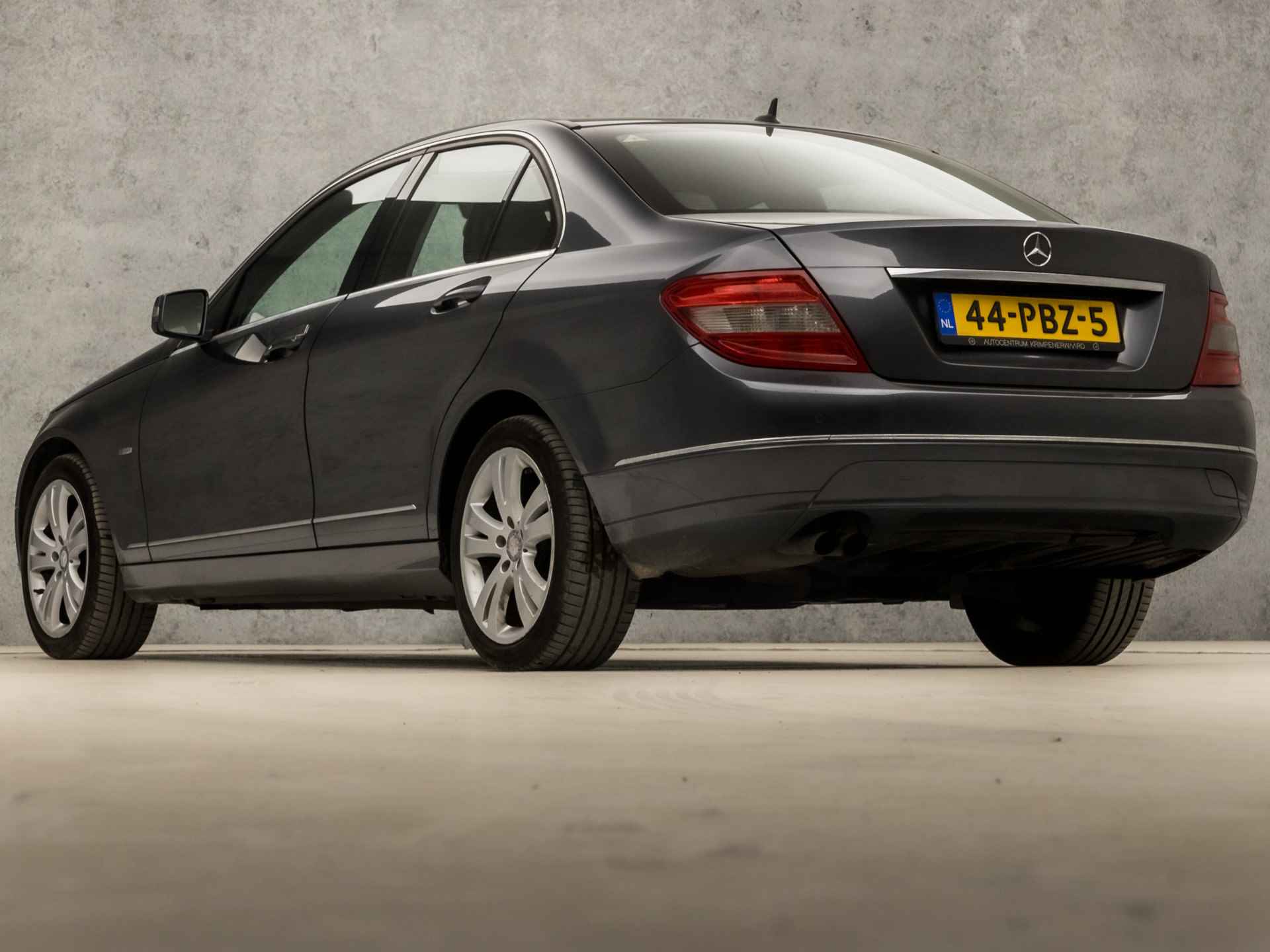 Mercedes-Benz C-Klasse 180 CGI Avantgarde Sport 157Pk (NAVIGATIE, CLIMATE, LEDER, ELEK SPORTSTOELEN, XENON, CRUISE, LM VELGEN, NIEUWE APK, NIEUWSTAAT) - 3/32