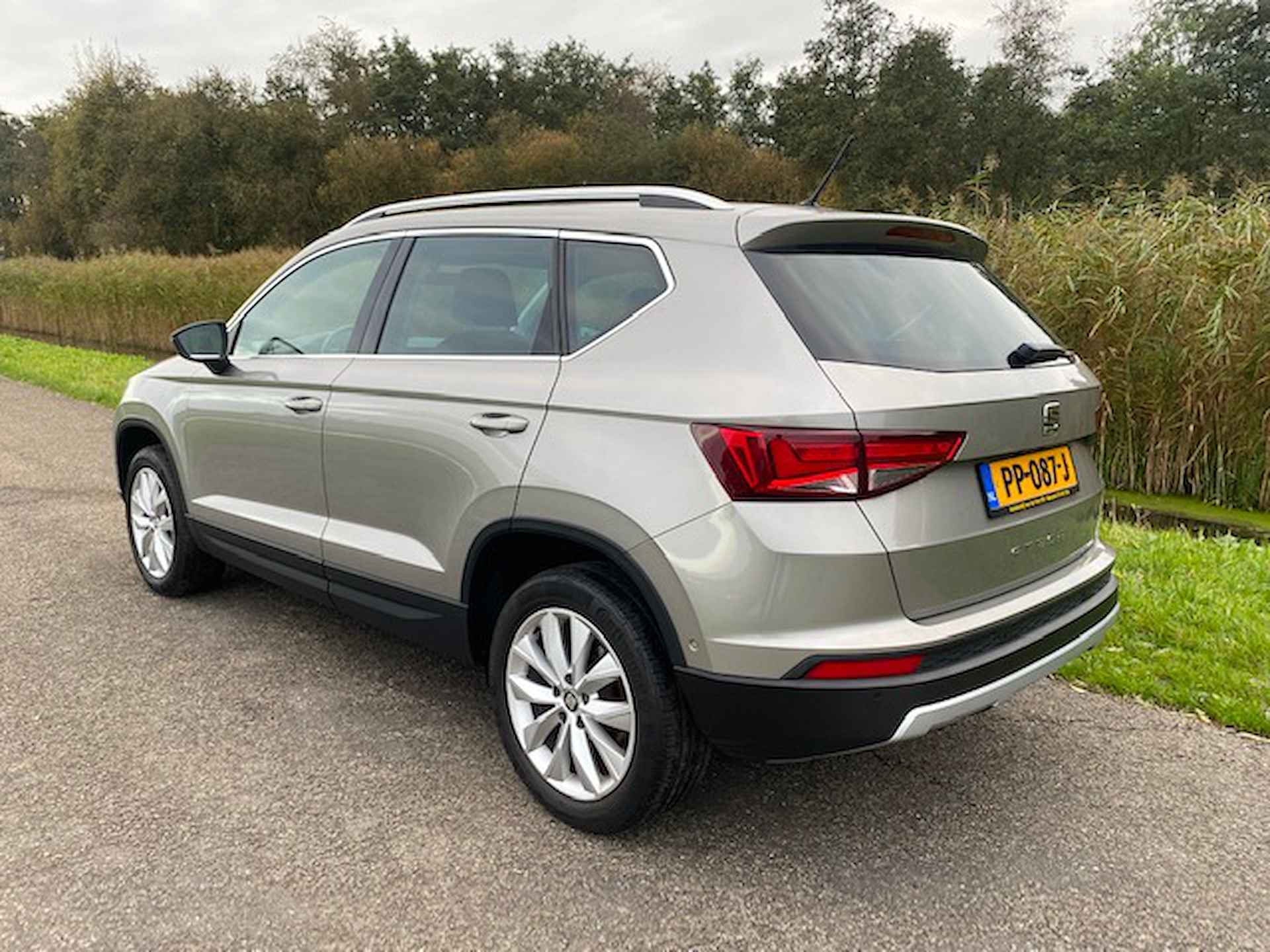 SEAT Ateca 1.0 TSI Limited Edition | Apple carplay / Android auto | Navigatie | Camera | Pdc V+A | Cruise control | PDC V+A | Alcantara | NAP | Rijklaar prijs! - 6/24