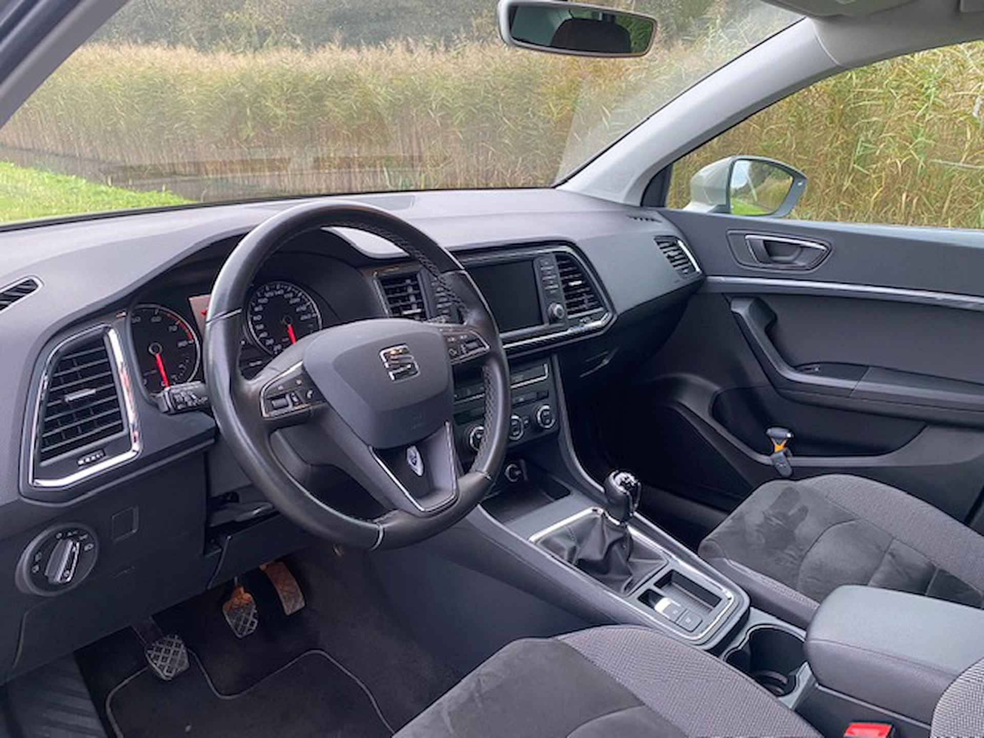 SEAT Ateca 1.0 TSI Limited Edition | Apple carplay / Android auto | Navigatie | Camera | Pdc V+A | Cruise control | PDC V+A | Alcantara | NAP | Rijklaar prijs! - 13/24