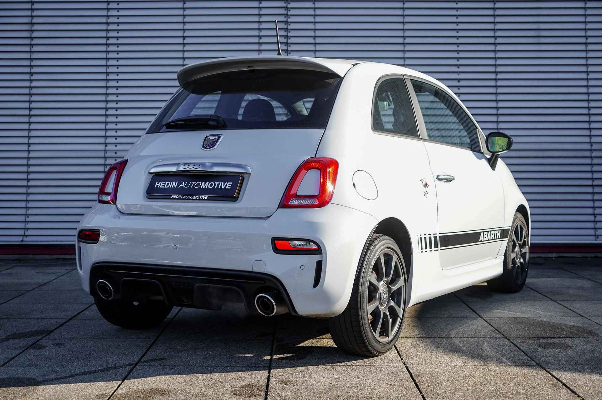 Abarth 595 1.4 T-Jet Turbo | Navigatie, DAB, Bluetooth & AppleCarplay/AndroidAuto | Parkeersensoren | Licht- en Regensensor | Digitale teller | 16'' Velgen - 5/26