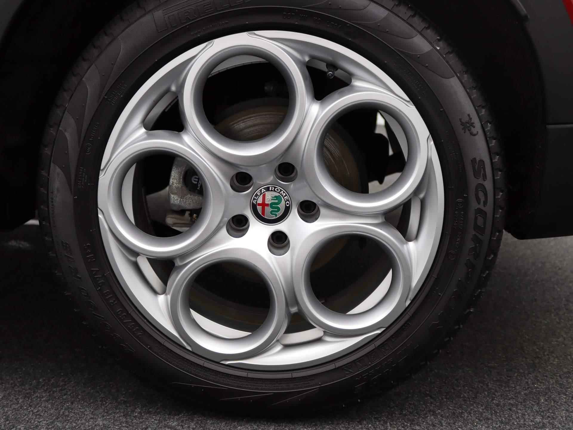 Alfa Romeo Tonale 1.5T Hybrid Super | Climate Controle | Apple Carplay/Android Auto | Parkeersensoren | LMV 18" | Cruise Controle | - 24/28