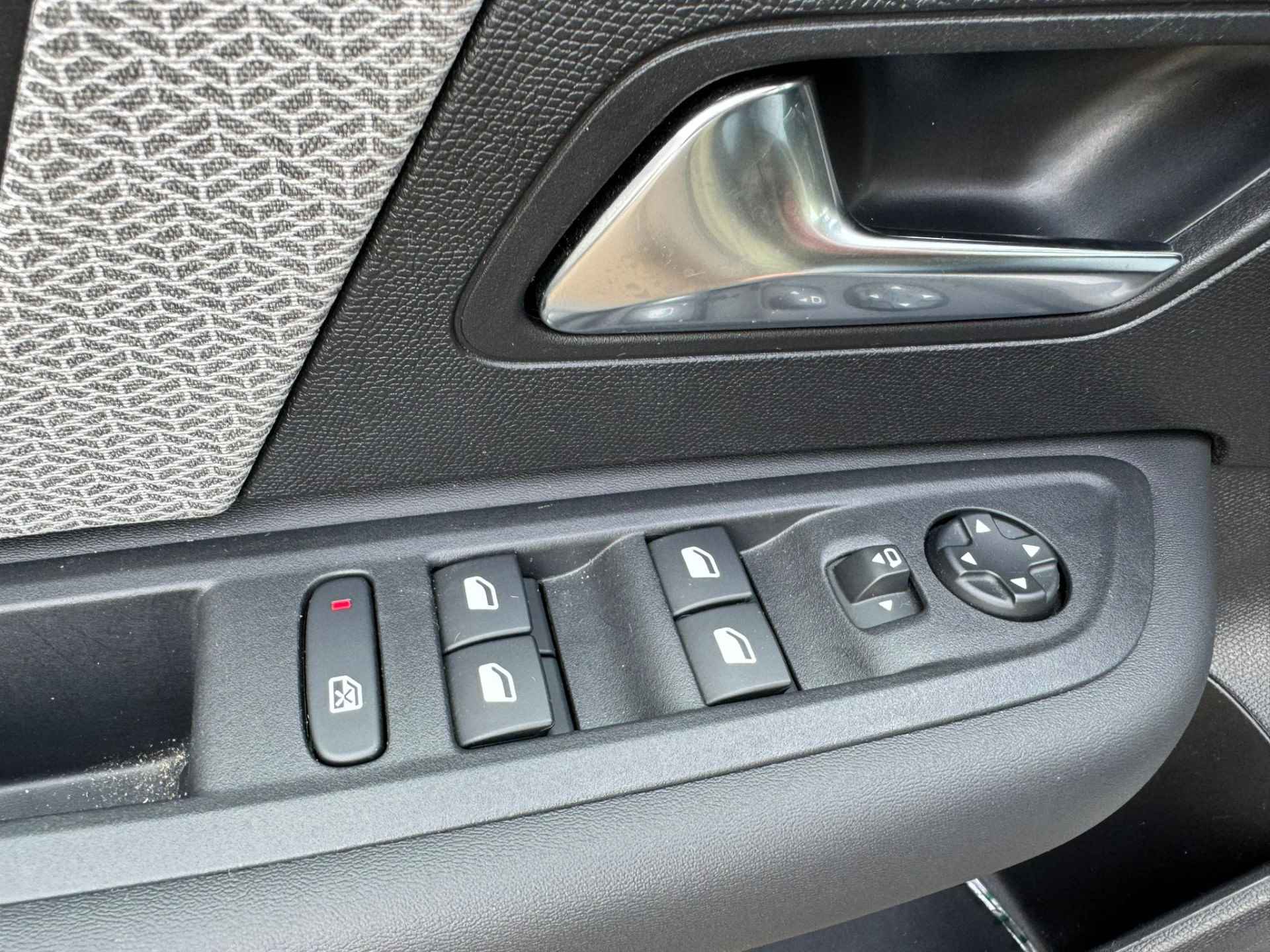 Citroën C4 1.2 130pk Shine Automaat|Camera|Navigatie - 20/31