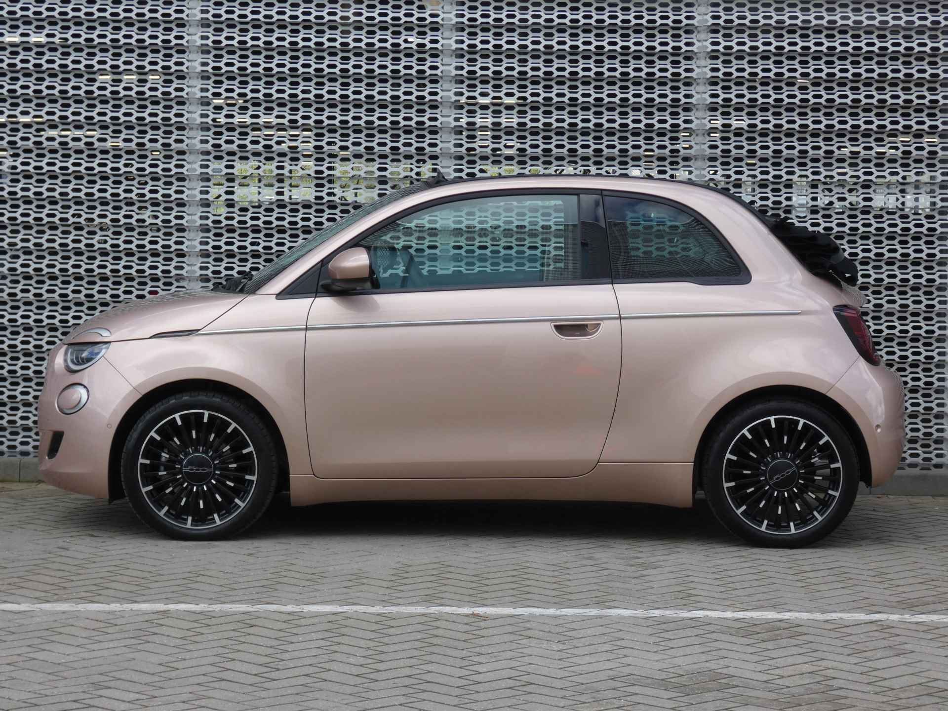 Fiat 500C Icon 42 kWh ! | Pack Winter | Led Koplampen | 360 Graden Camera | Adaptive cruise ! - 5/40