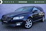 Volvo V70 2.0 T5 Inscription Edition | Trekhaak | Open dak| Geventileerd leder | Parkeersensoren | Roofrails |