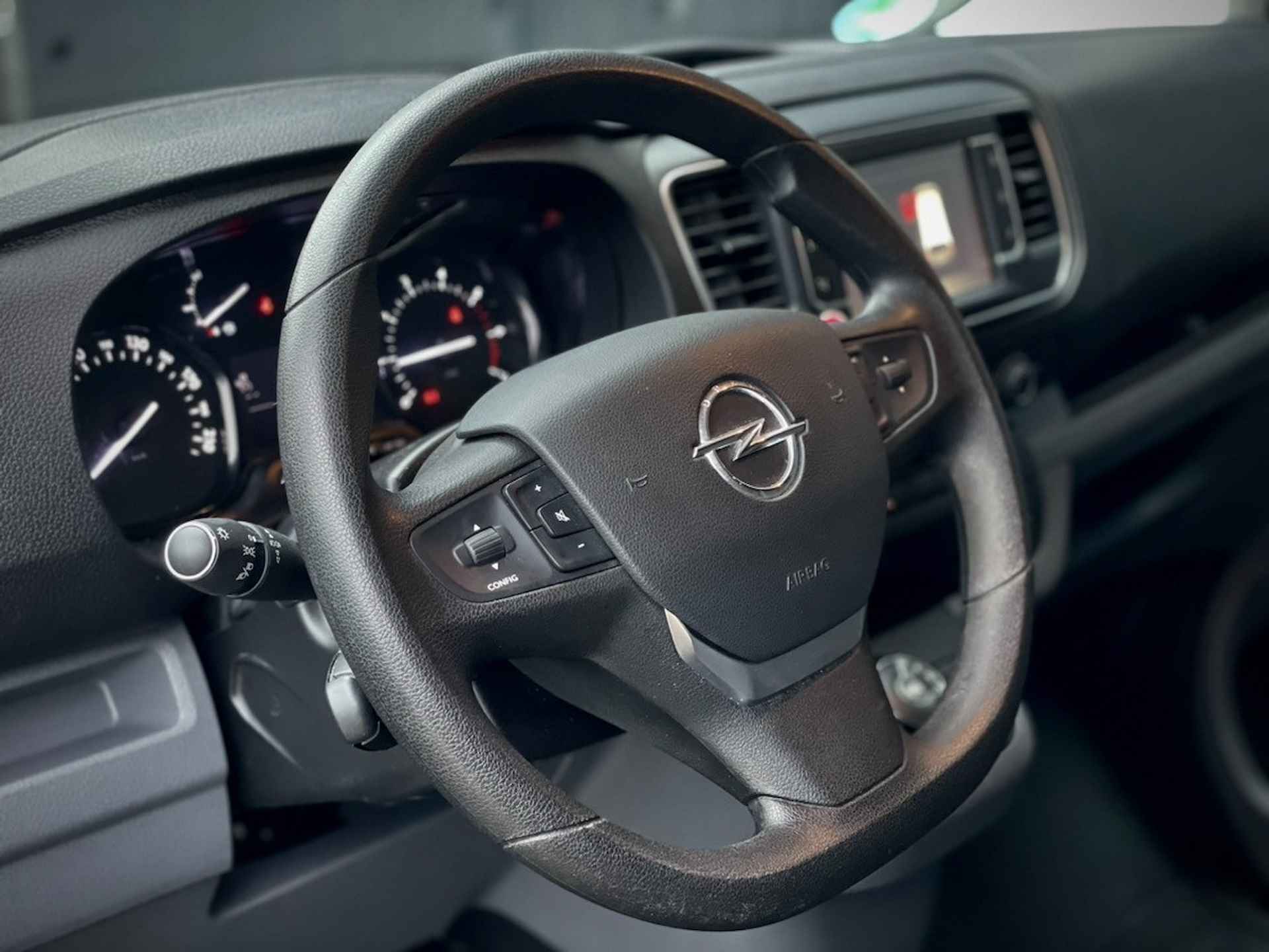 Opel Vivaro Combi 2.0 CDTI 145pk Automaat L3H1 | 9-persoons | Apple Carplay & Android Auto | - 10/17