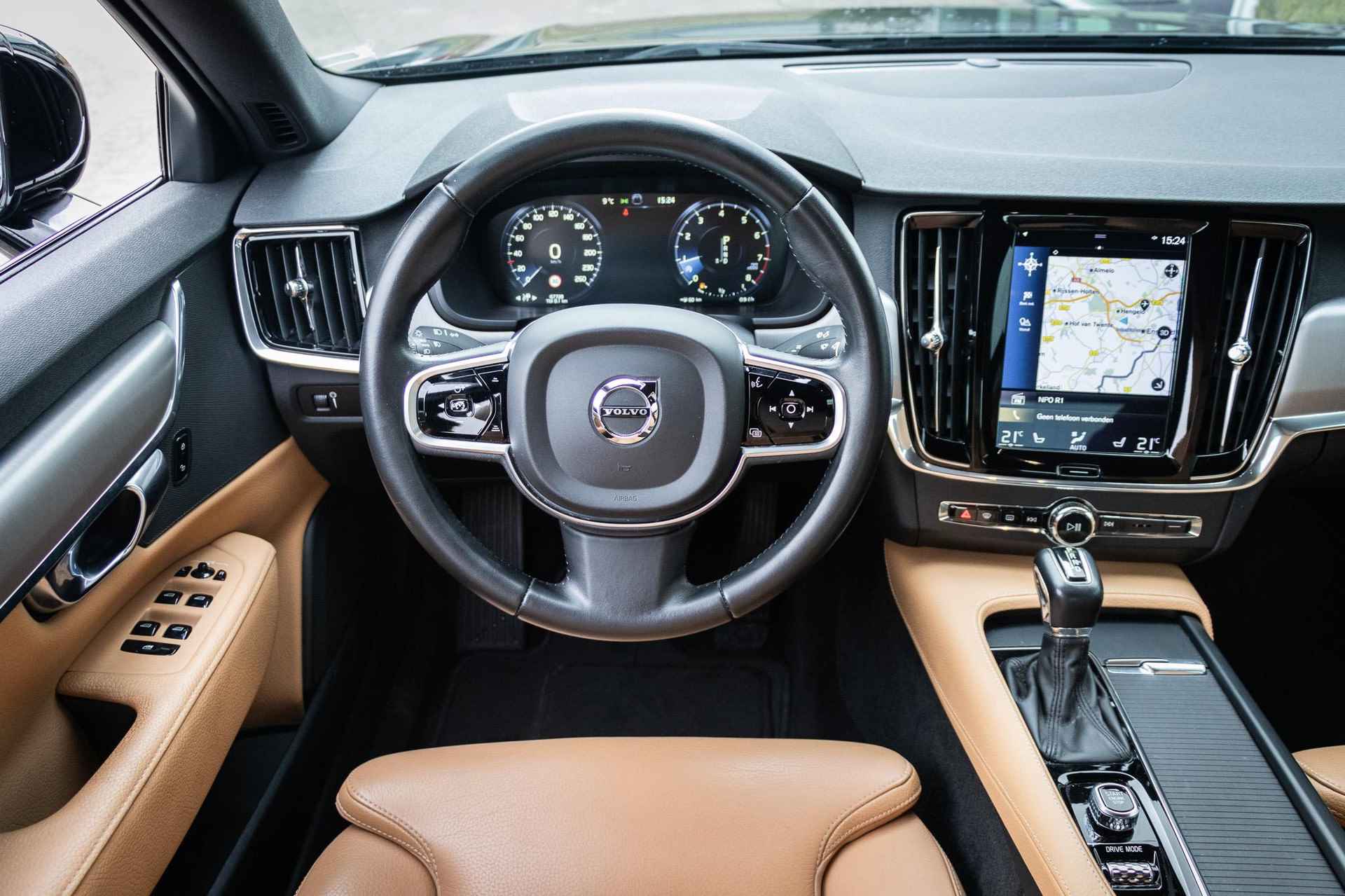 Volvo S90 T4 Aut.8 Momentum+ | Adaptieve Cruise Control | BLIS Dodehoek Detectie | Lederen bekleding | Trekhaak | Stoelverwarming - 3/17