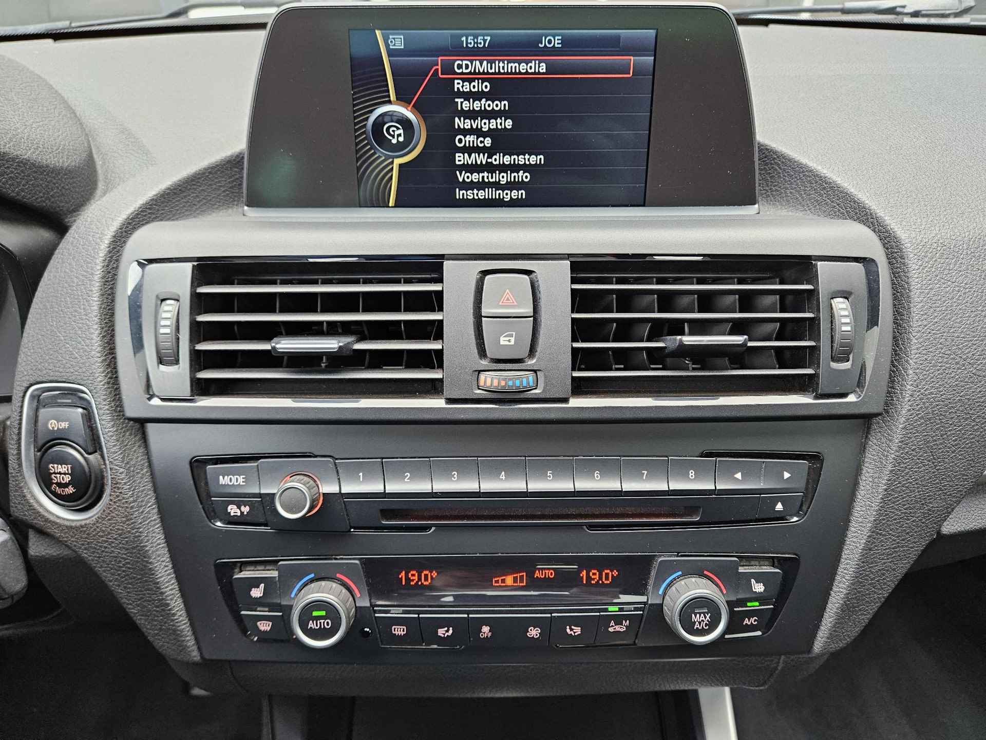 BMW 1-serie 125i Apple Carplay/Elektrisch schuifdak/M-Sport remklauwen/Sportstoelen/Xenon/Stoelverwarming/Cruise&Clima control/ (MET GARANTIE*) - 23/37