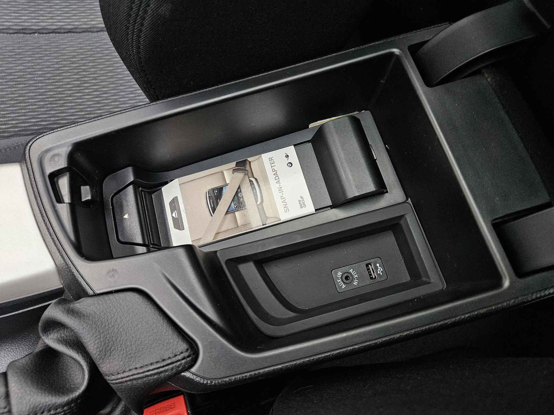 BMW 1-serie 125i Apple Carplay/Elektrisch schuifdak/M-Sport remklauwen/Sportstoelen/Xenon/Stoelverwarming/Cruise&Clima control/ (MET GARANTIE*) - 28/37