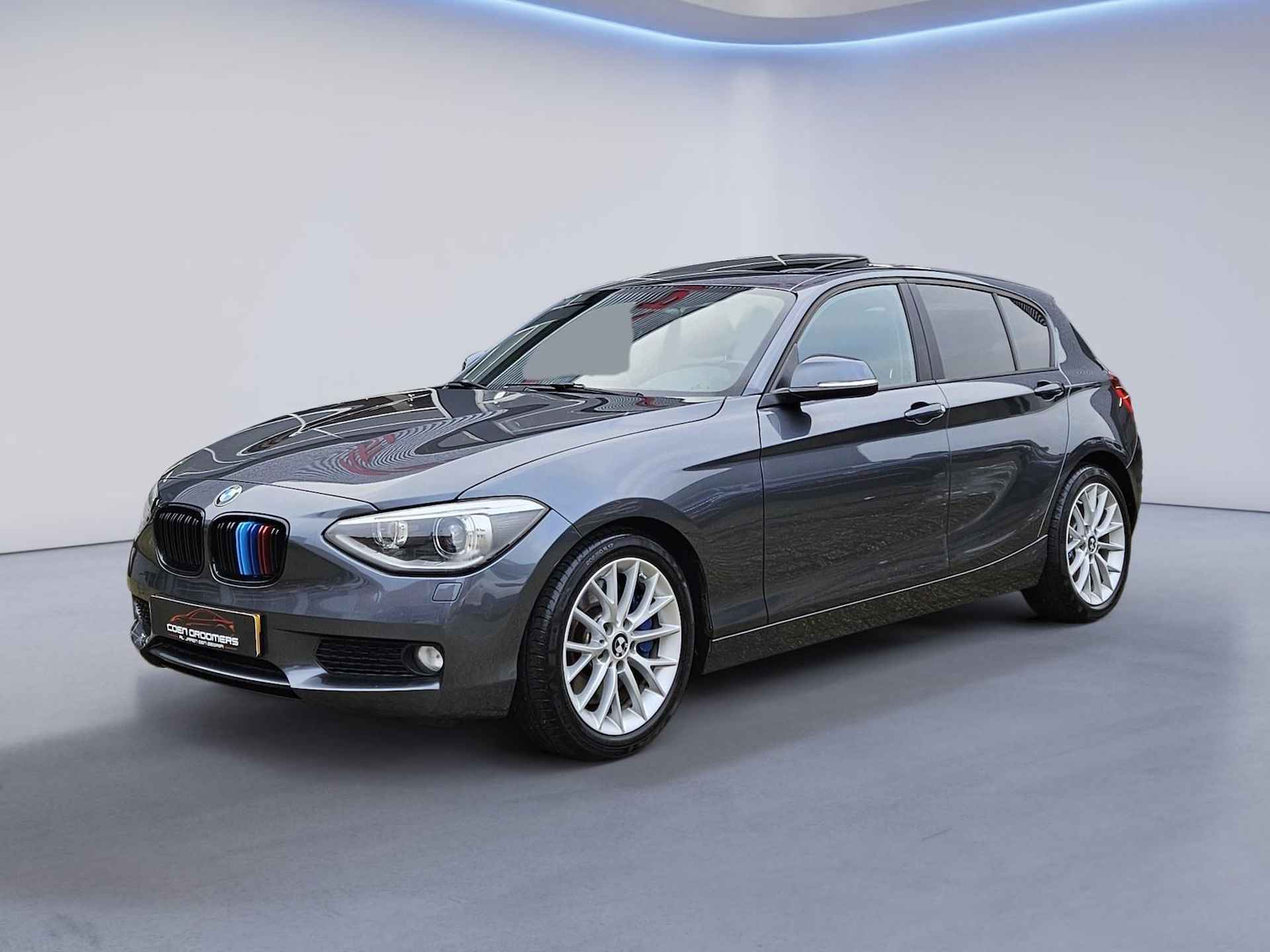 BMW 1-serie 125i Apple Carplay/Elektrisch schuifdak/M-Sport remklauwen/Sportstoelen/Xenon/Stoelverwarming/Cruise&Clima control/ (MET GARANTIE*) - 37/37