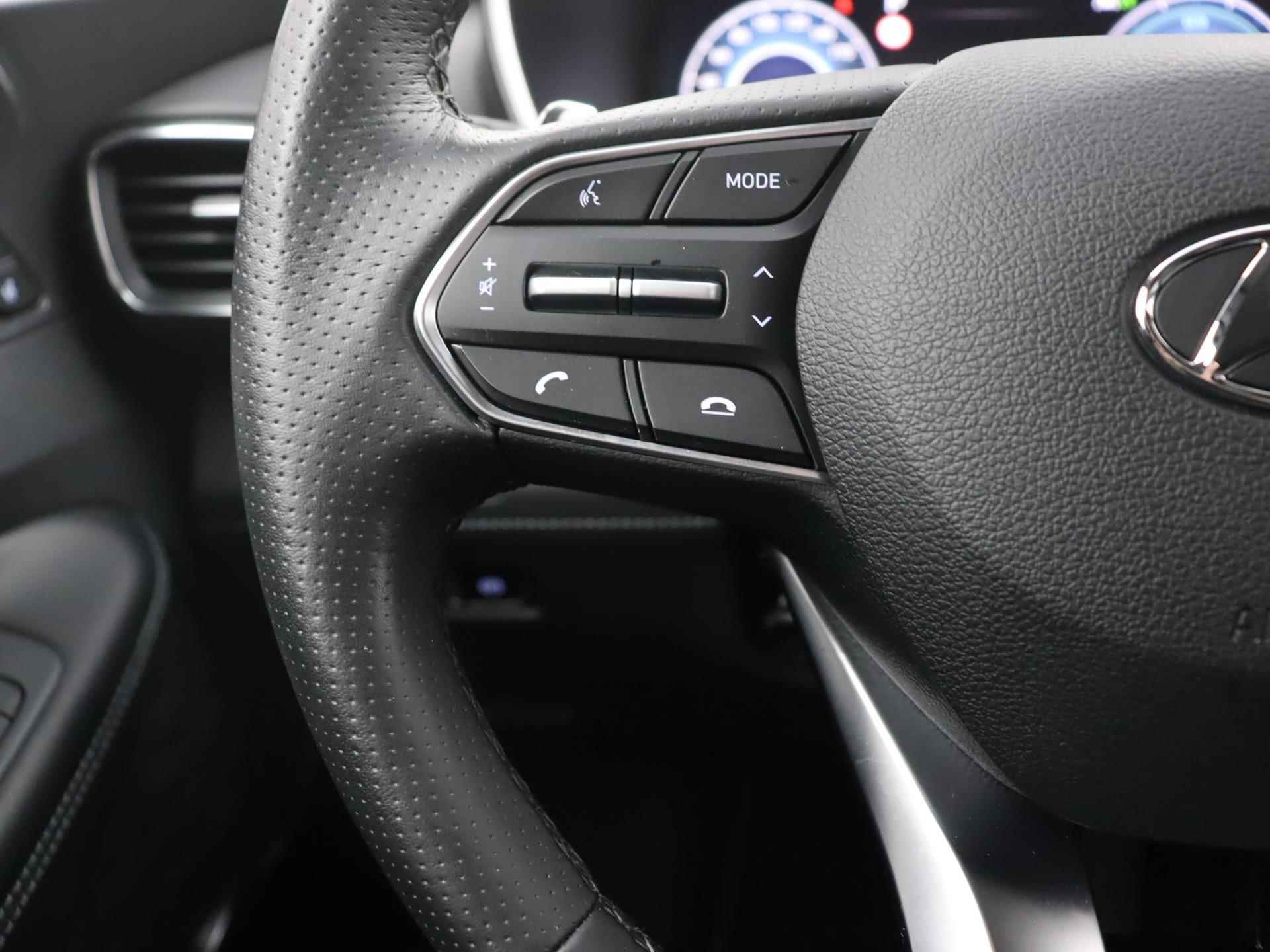 Hyundai Santa Fe 1.6 T-GDI HEV Premium | Outletdeal! | Leer | Stoelventilatie | Stuurverwarming | 360 Camera | Memory | - 11/31