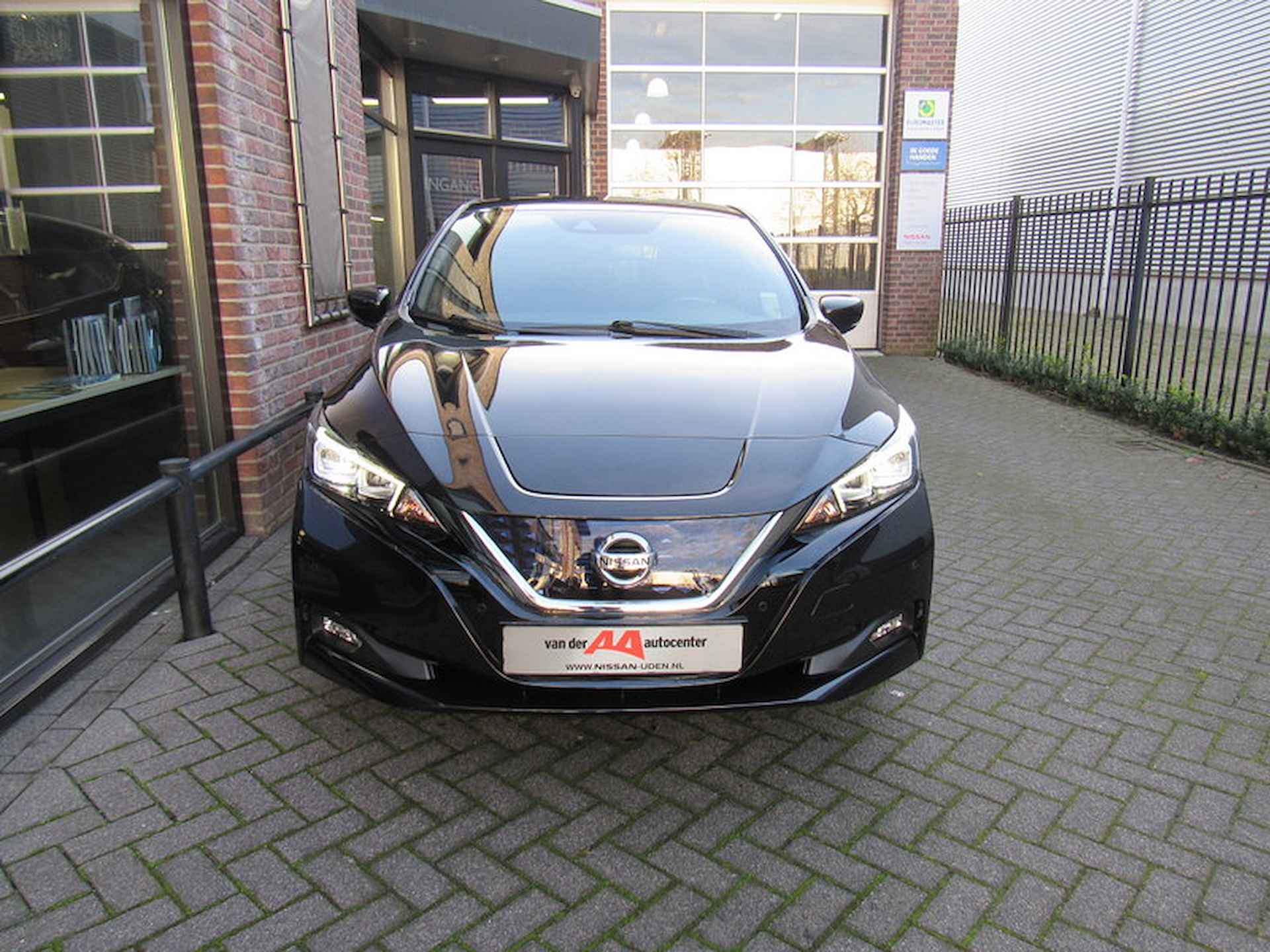 Nissan Leaf Electric 40kWh N-Connecta €2.000 Subsidie mogelijk/ Pro pilot / Adapt. Cruise / Dodehoek /  360° Camera /Stuur en stoelverwarming - 5/32