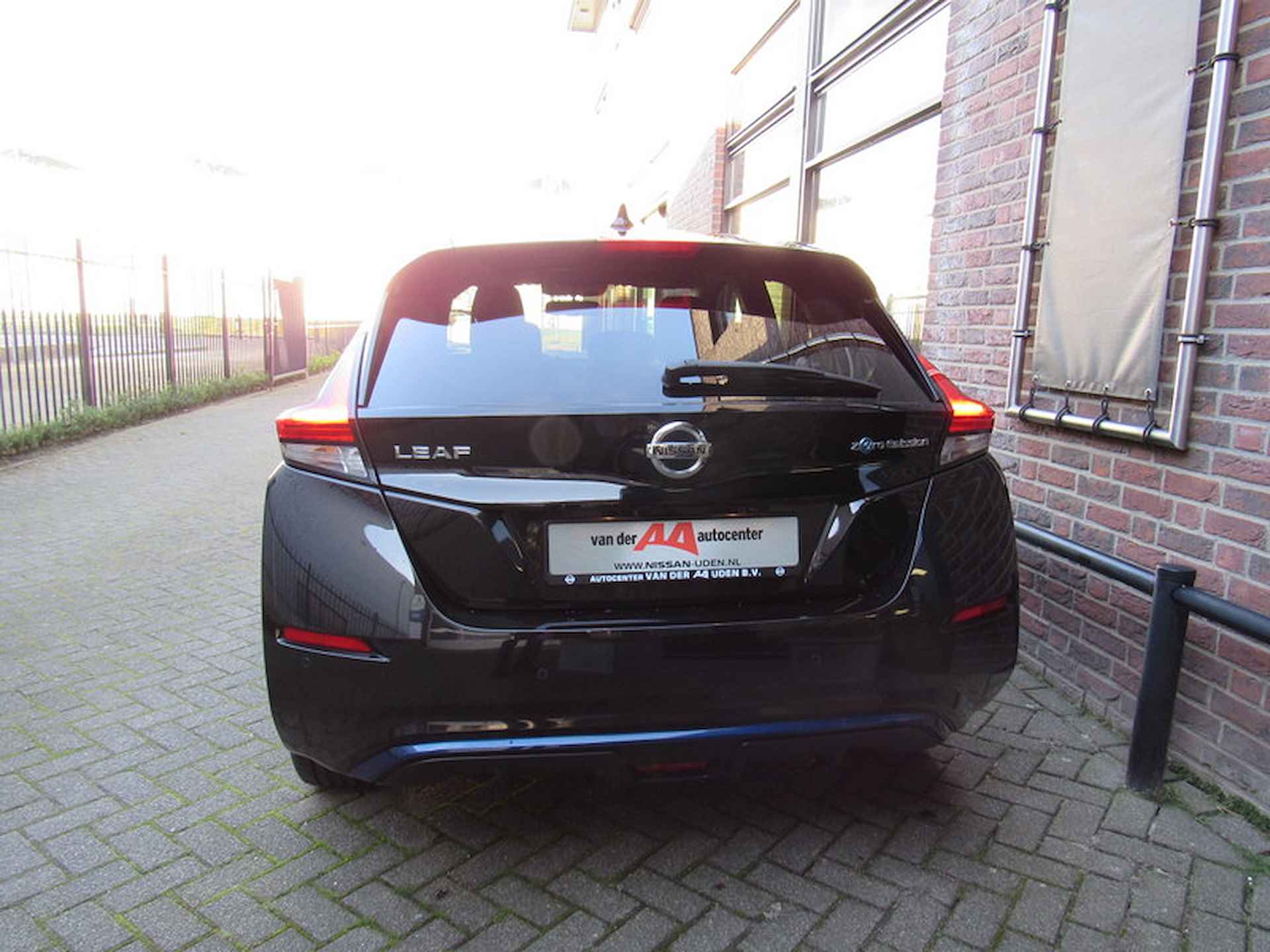 Nissan Leaf Electric 40kWh N-Connecta €2.000 Subsidie mogelijk/ Pro pilot / Adapt. Cruise / Dodehoek /  360° Camera /Stuur en stoelverwarming - 11/32