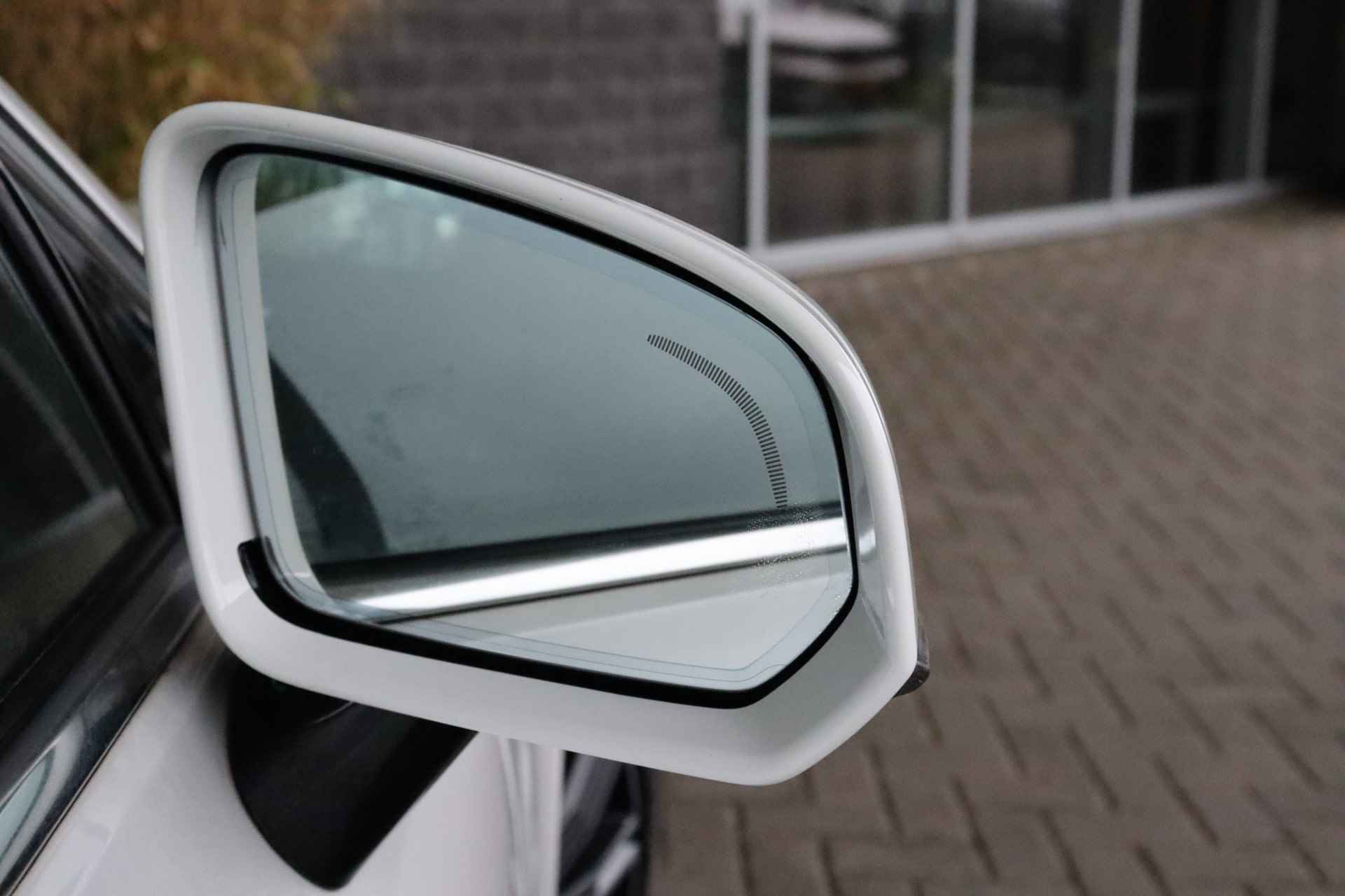 Volvo V60 T6 AWD Recharge Inscription | Trekhaak | Schuifdak | 360° Camera | Harman Kardon | Head-Up Display | Stoel en Stuurwielverwarmin - 11/70