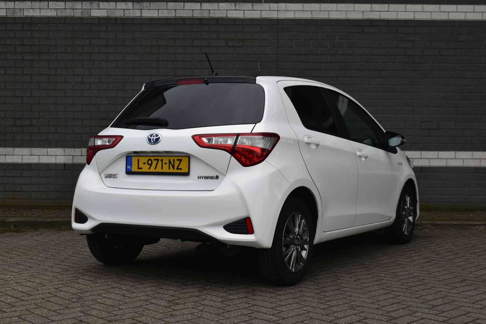 Toyota Yaris 1.5 Hybrid Aspiration / Automaat / Keyless / Camera - 2/41