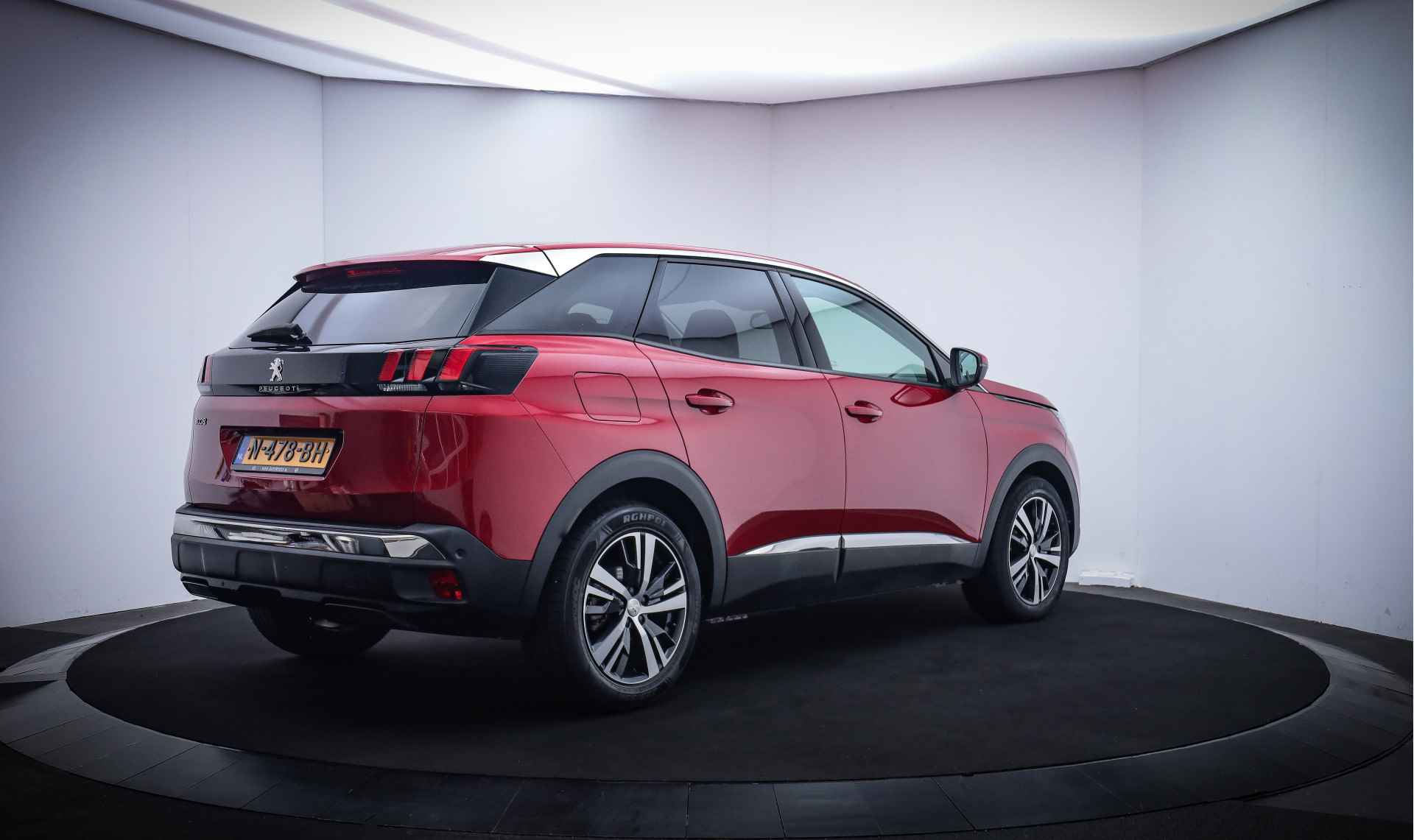 Peugeot 3008 1.2T ALLURE Plus FULL LED/360 CAM/CARPLAY/NAVI/CRUISE/DAB+/HALF LEDER/AFN TREKHAAK/LMV 18'' - 5/25