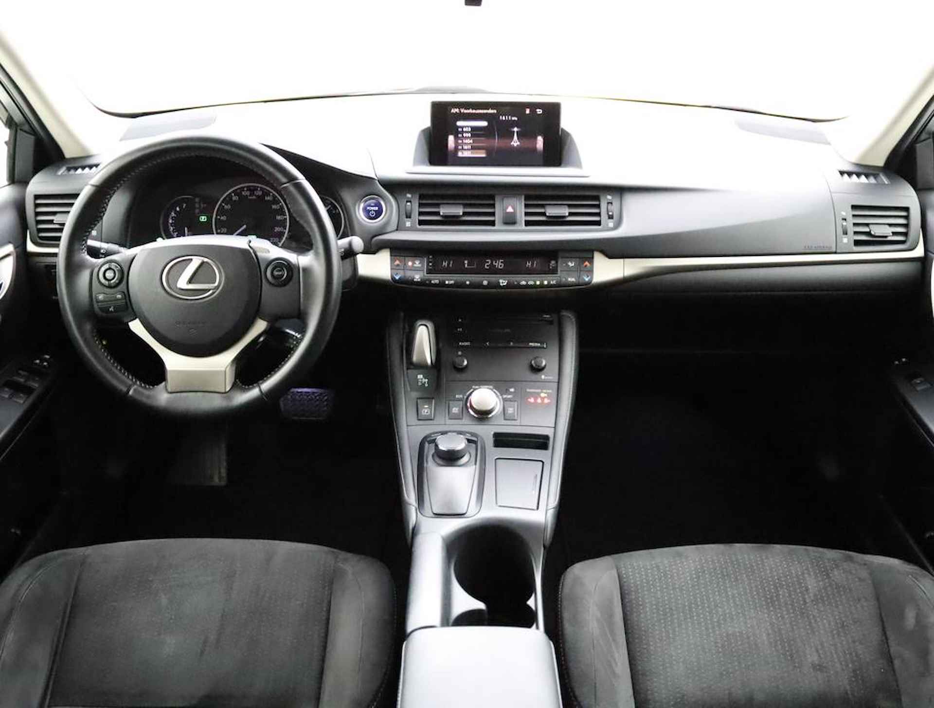 Lexus CT 200h | 17 Inch Lichtmetalen velgen | Navigatie | Dealeronderhouden - 2/53