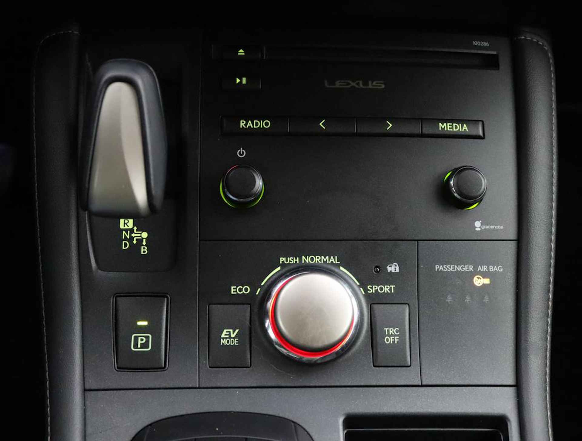 Lexus CT 200h | 17 Inch Lichtmetalen velgen | Navigatie | Dealeronderhouden - 26/53