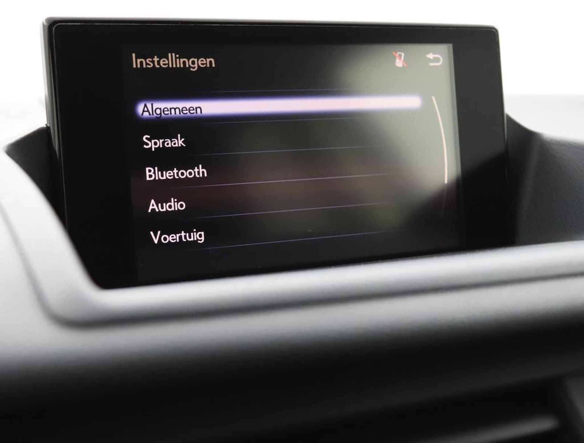 Lexus CT 200h | 17 Inch Lichtmetalen velgen | Navigatie | Dealeronderhouden - 50/53
