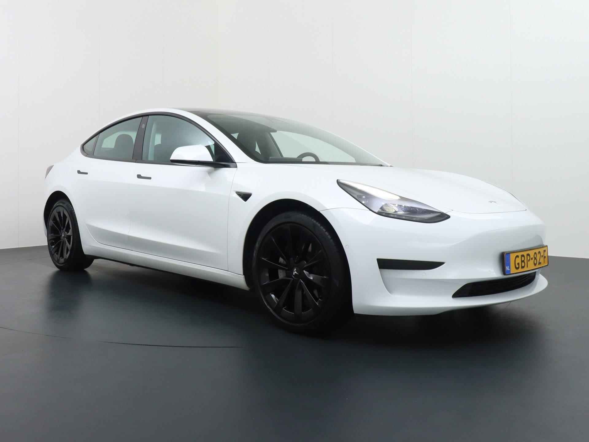 Tesla MODEL 3 Standard RWD Plus 60 kWh VAN: 35.900,- VOOR 33.877,- UW ZOMERVOORDEEL: 2.023,- | * 27.997 EX BTW * | PANO | LEDER - 3/44