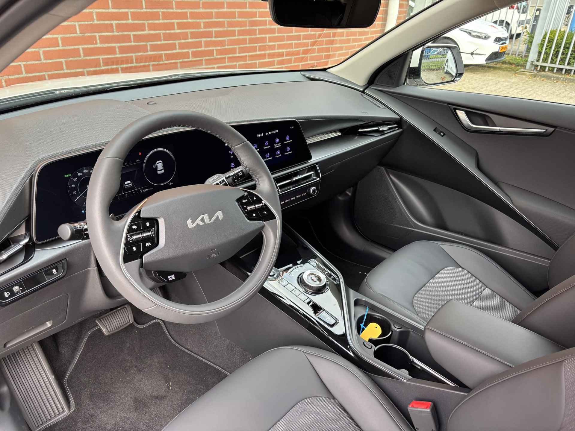 Kia Niro EV Light Advanced 64.8 kWh | €2.000,- inruilvoordeel | Stoel- en stuurverwarming | Achteruitrijcamera | Navigatie - 7/28