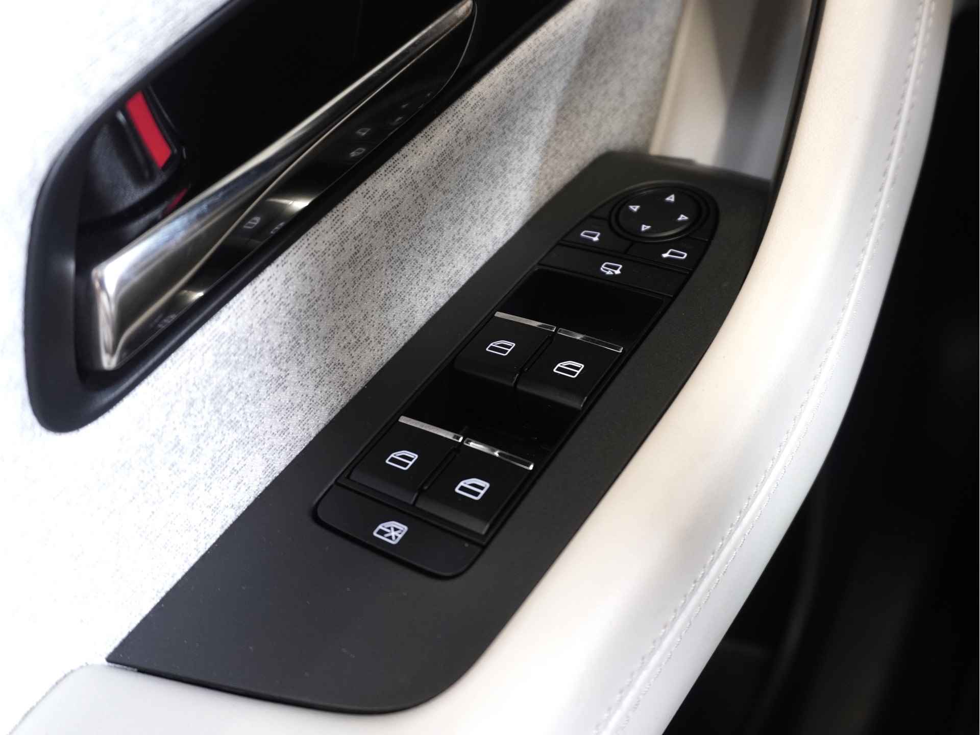 Mazda CX-60 2.5 e-SkyActiv PHEV Takumi | Panoramadak | Convenience & Sound Pack | Driver Assistance Pack | Nieuwstaat - 20/62