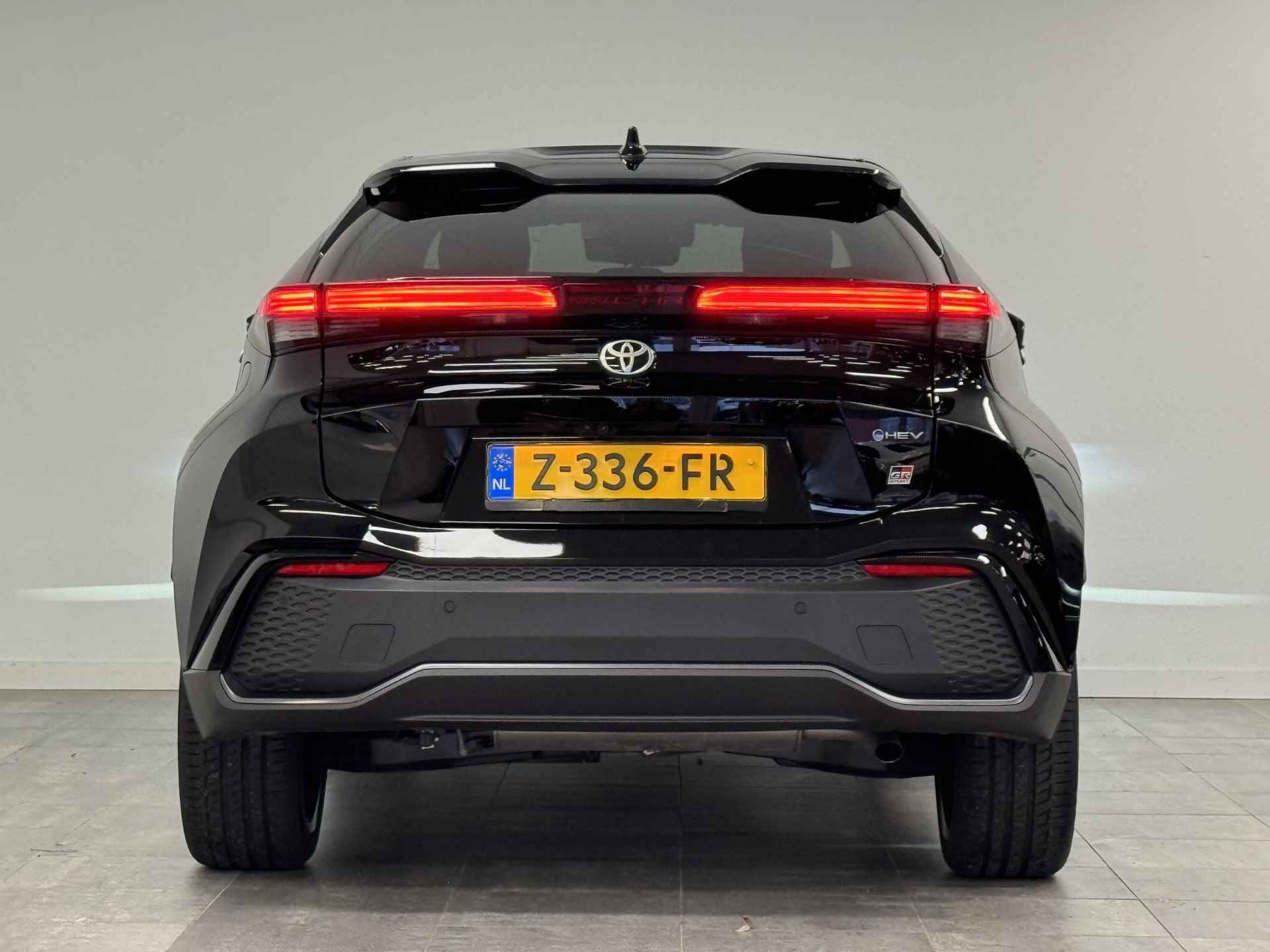 Toyota C-HR 2.0 Hybrid 200 GR SPORT Première Edition - 7/55