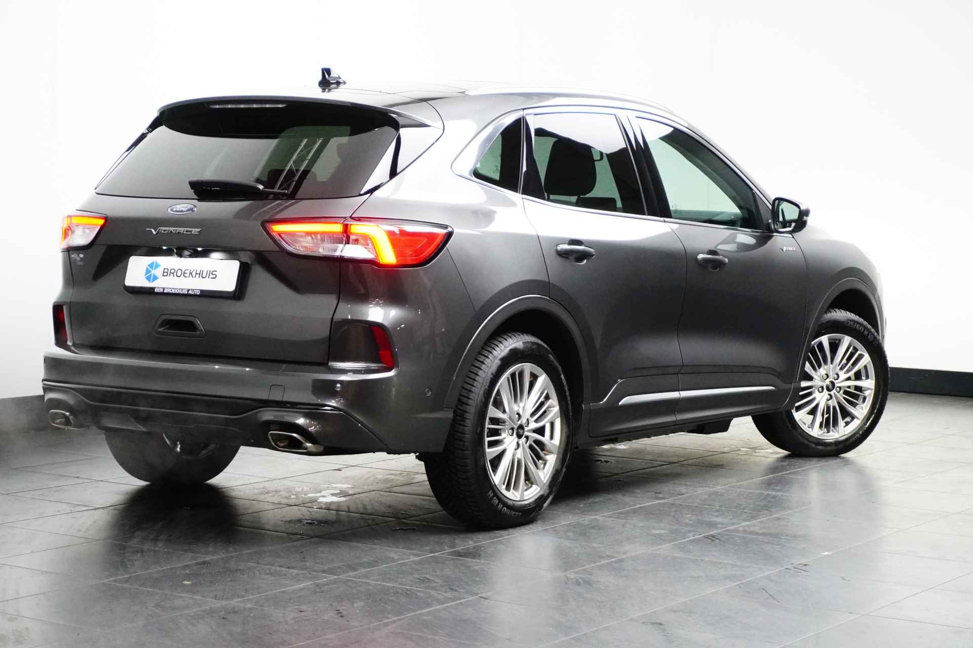 Ford Kuga 2.5 PHEV Vignale | Wegklap Trekhaak | Pano-Dak | Adapt. Cruise | Head-Up | 4-Season banden | Dodehoek Detectie | Leder | B&O Aud - 4/34