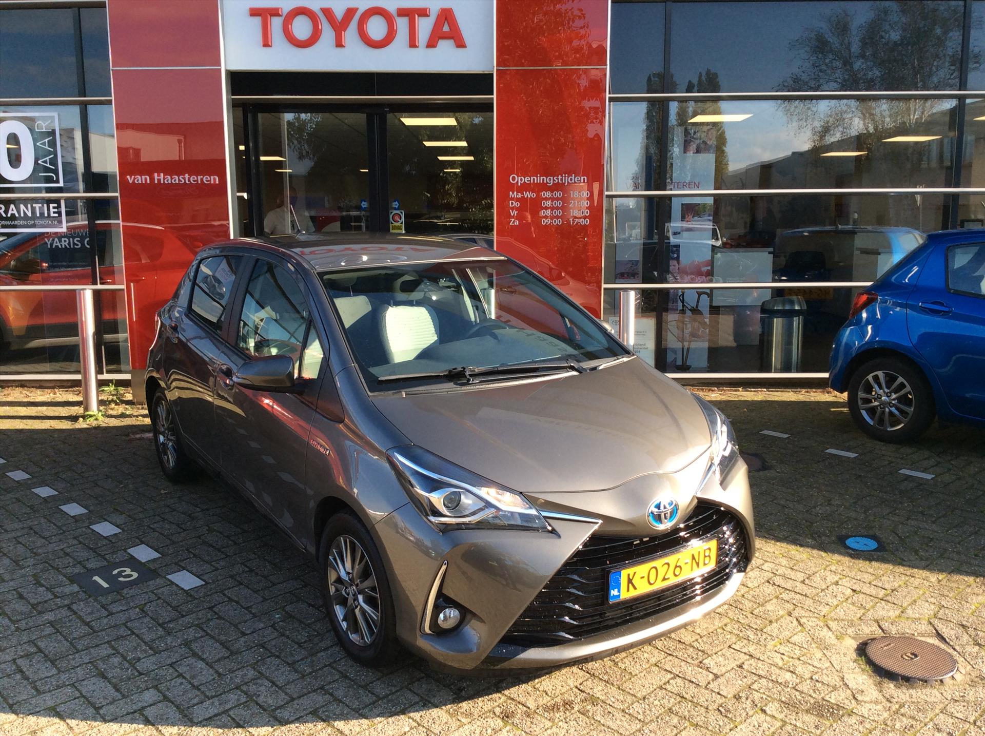 TOYOTA Yaris 1.5 Full Hybrid 100pk 5D Aut Dynamic