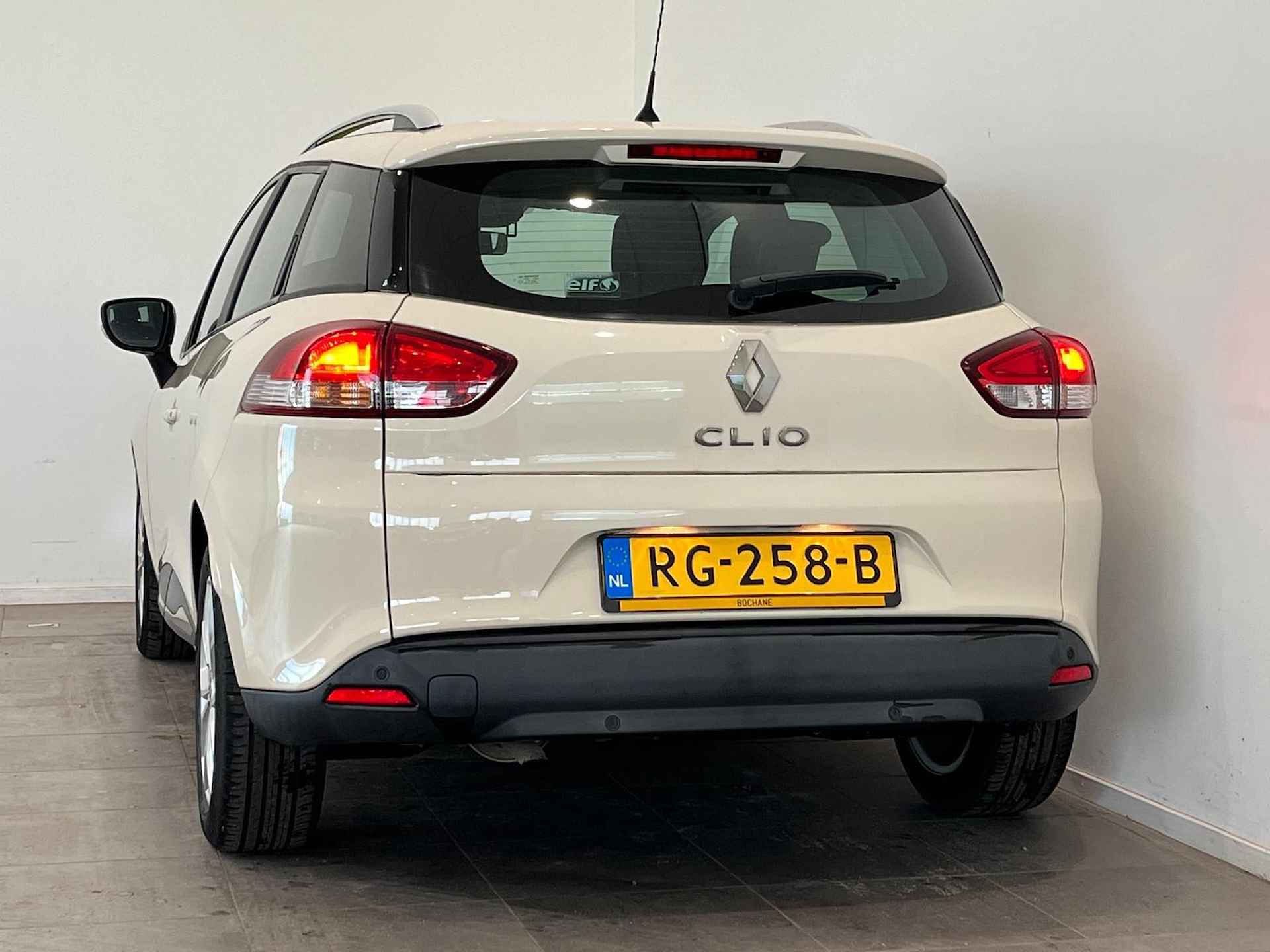 Renault Clio Estate 1.2 TCe 120 EDC Zen Automaat | AIRCO | NAVI | PDC | DAB+ | - 8/33