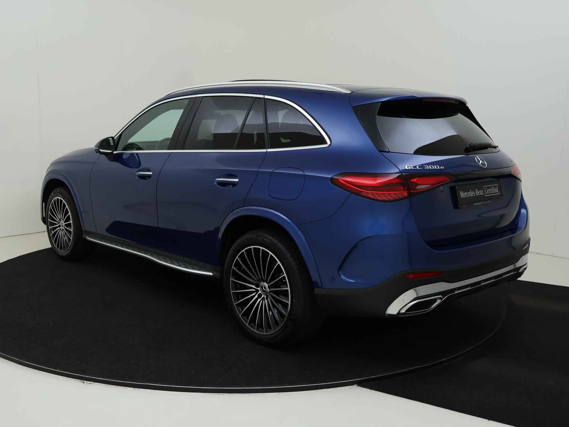 Mercedes-Benz GLC-klasse 300e 4MATIC AMG Line / Panoramadak/ Burmester/ Head Up/ 20 inch/ Winter Pack/ DISTRONIC - 7/33