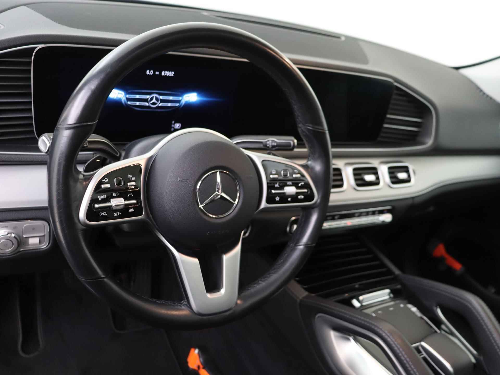 Mercedes-Benz GLE-klasse 300d / Stoelverwarming / 360Graden-Camera / Panaroma-schuifdak / Memory-Stoelen / Trekhaak / - 4/37