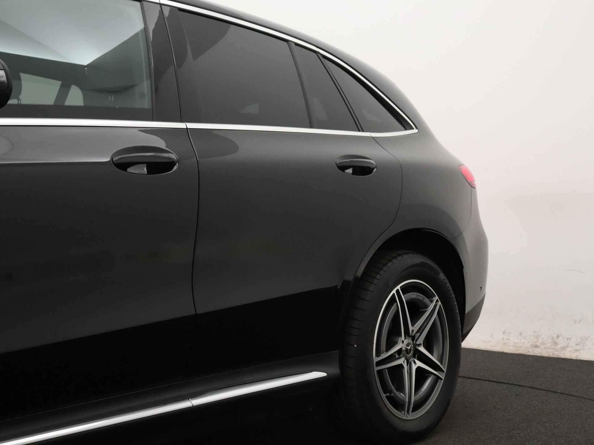 Mercedes-Benz EQC 400 4MATIC AMG Premium 80 kWh 8% Bijtelling TREKHAAK 1.800KG - 21/43