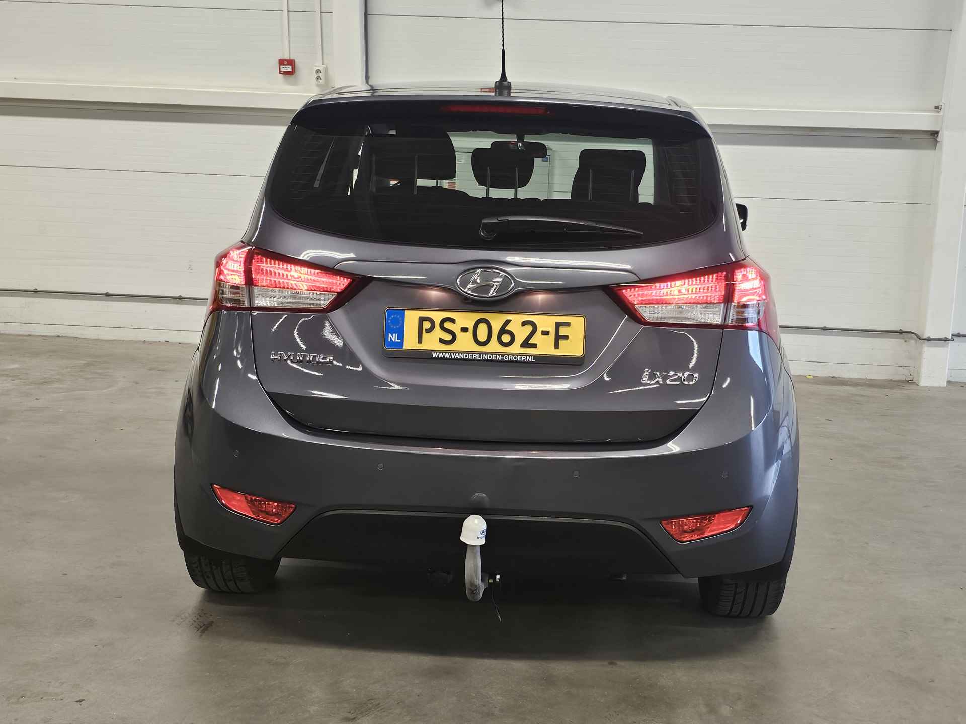 Hyundai ix20 1.4i Go! Navigatie /  Trekhaak / Hoge instap !! - 9/38