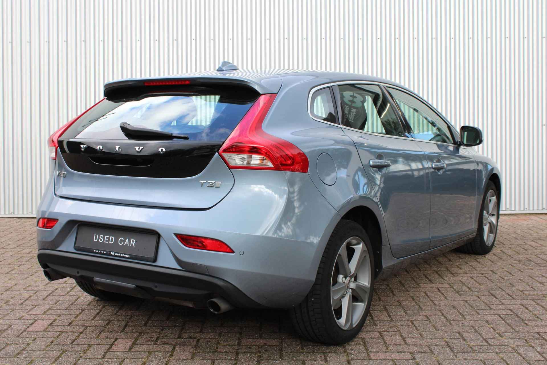 Volvo V40 2.0 T3 Inscription, Panoramadak, Achteruitrijcamera, Lederen bekleding, Stoelverwarming, Standkachel, Bestuurdersstoel met geheugenfunctie, - 5/21