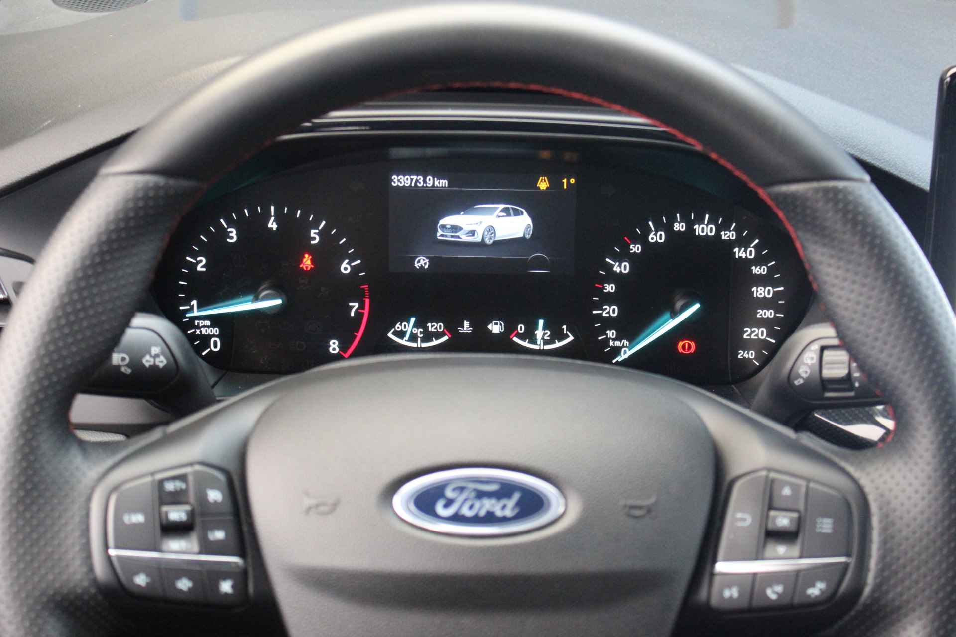 Ford Focus 1.0 EcoBoost Hybrid ST-Line | LED | Climate & Cruise C. | Navi | Privacy Glass | 17" LMV | - 13/40