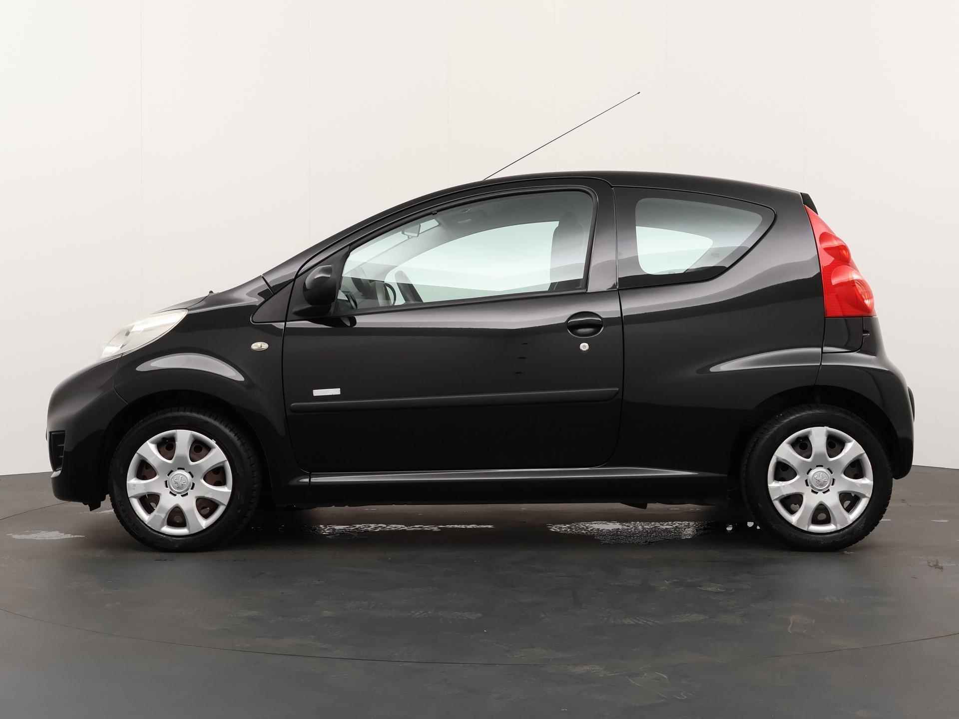 Peugeot 107 1.0-12V Millesim 200 | Airco | Zuinig in Verbruik | - 3/19