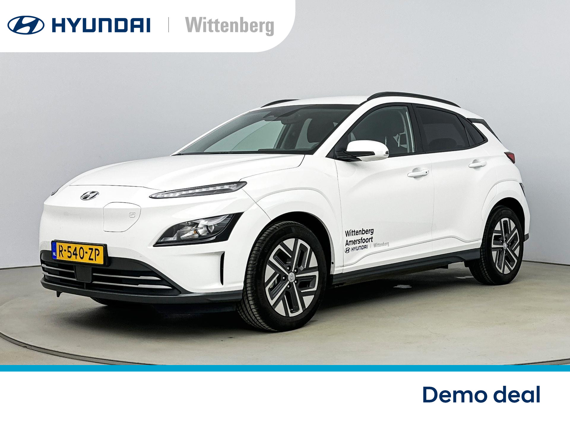 Hyundai Kona EV Fashion | €2000,- Subsidie! | 3-Fasen | Warmtepomp | Bluelink app | Navigatie | Camera | Adaptive cruise | bij viaBOVAG.nl