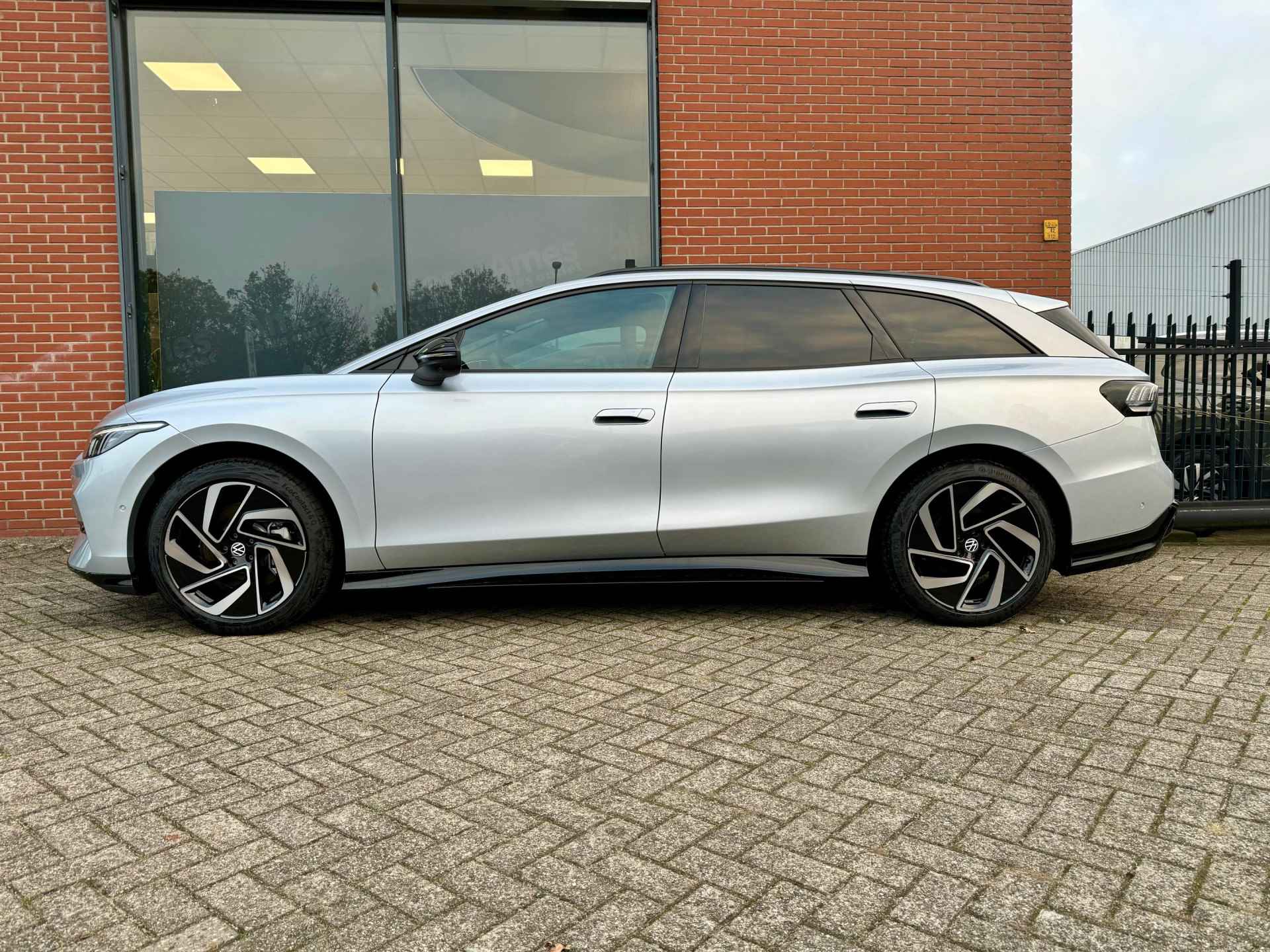 Volkswagen ID.7 Tourer 77kWh 286pk Pro Business | Harman Kardon Audio | Stoelverwarming- en ventilatie | 20'' velgen - 5/10